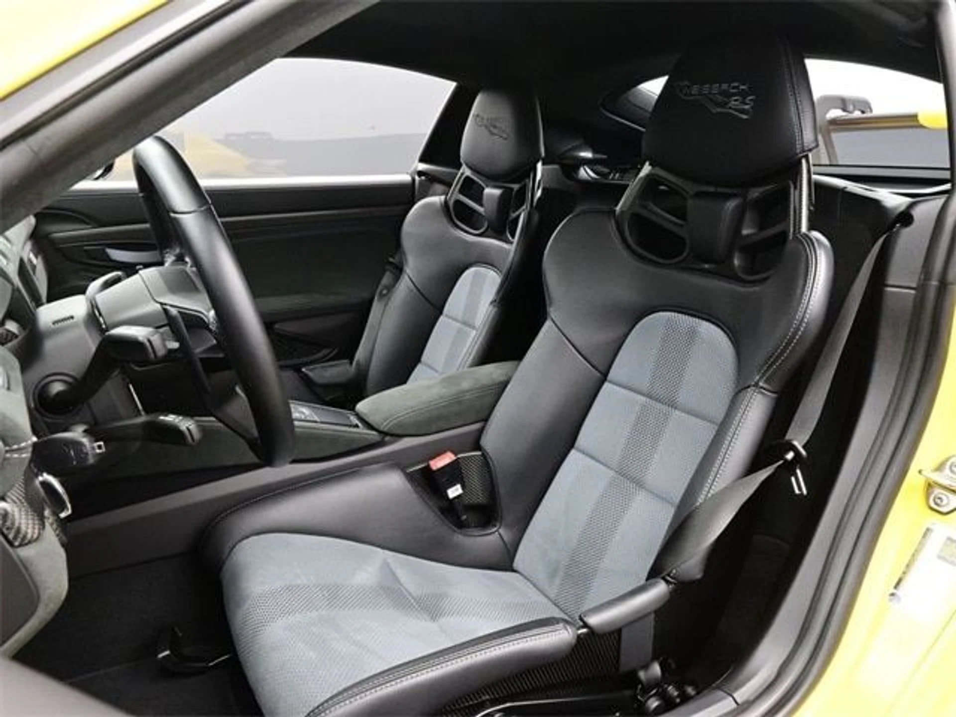 mph004_1699534823_e9f0aa47361e20a554f1986c2dcd867bx_6dd4a5f8d9