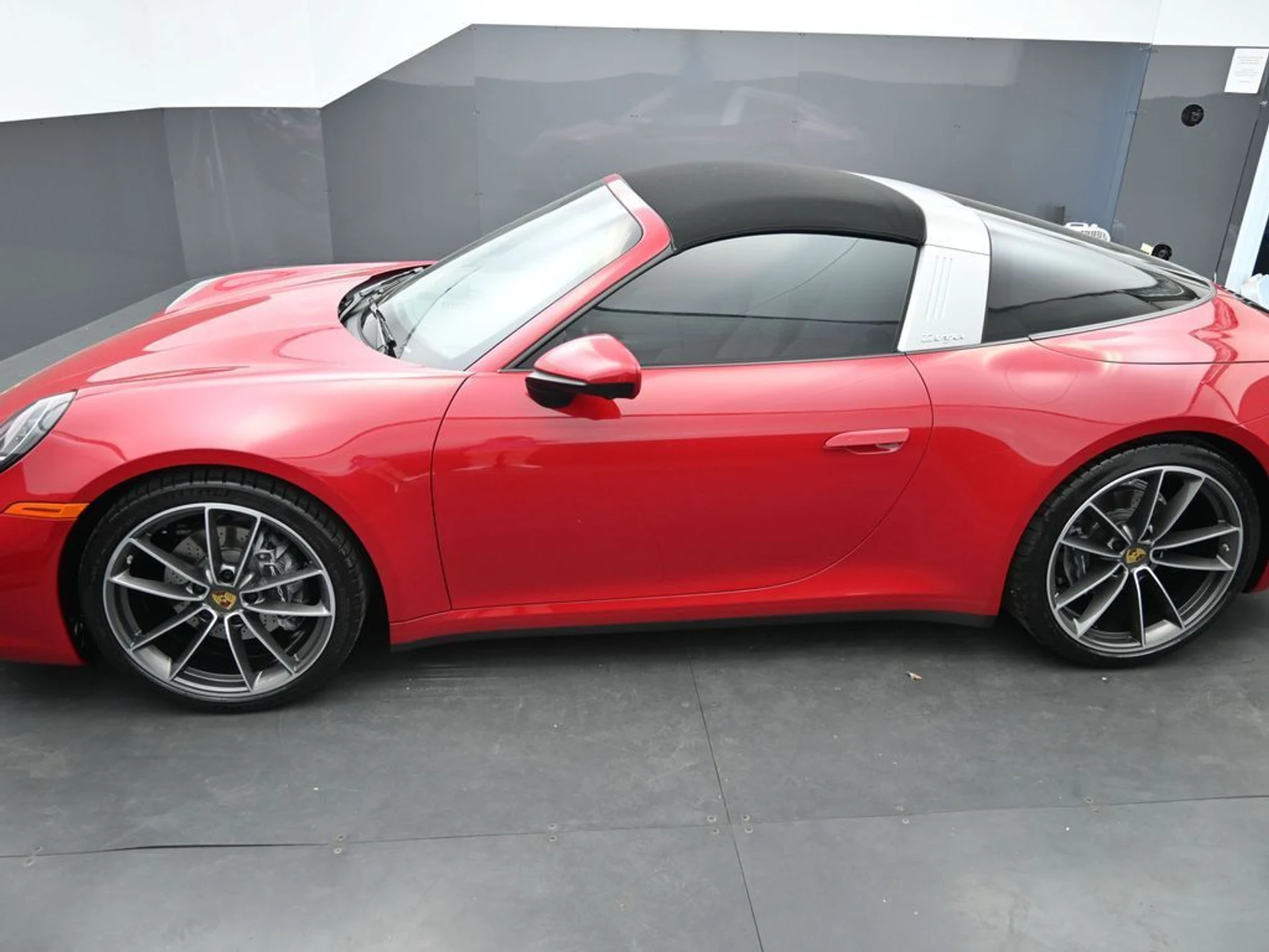 mph004_1704636857_f529a5e75cfe5a293493a28815e5fa2fx_6525ee167f