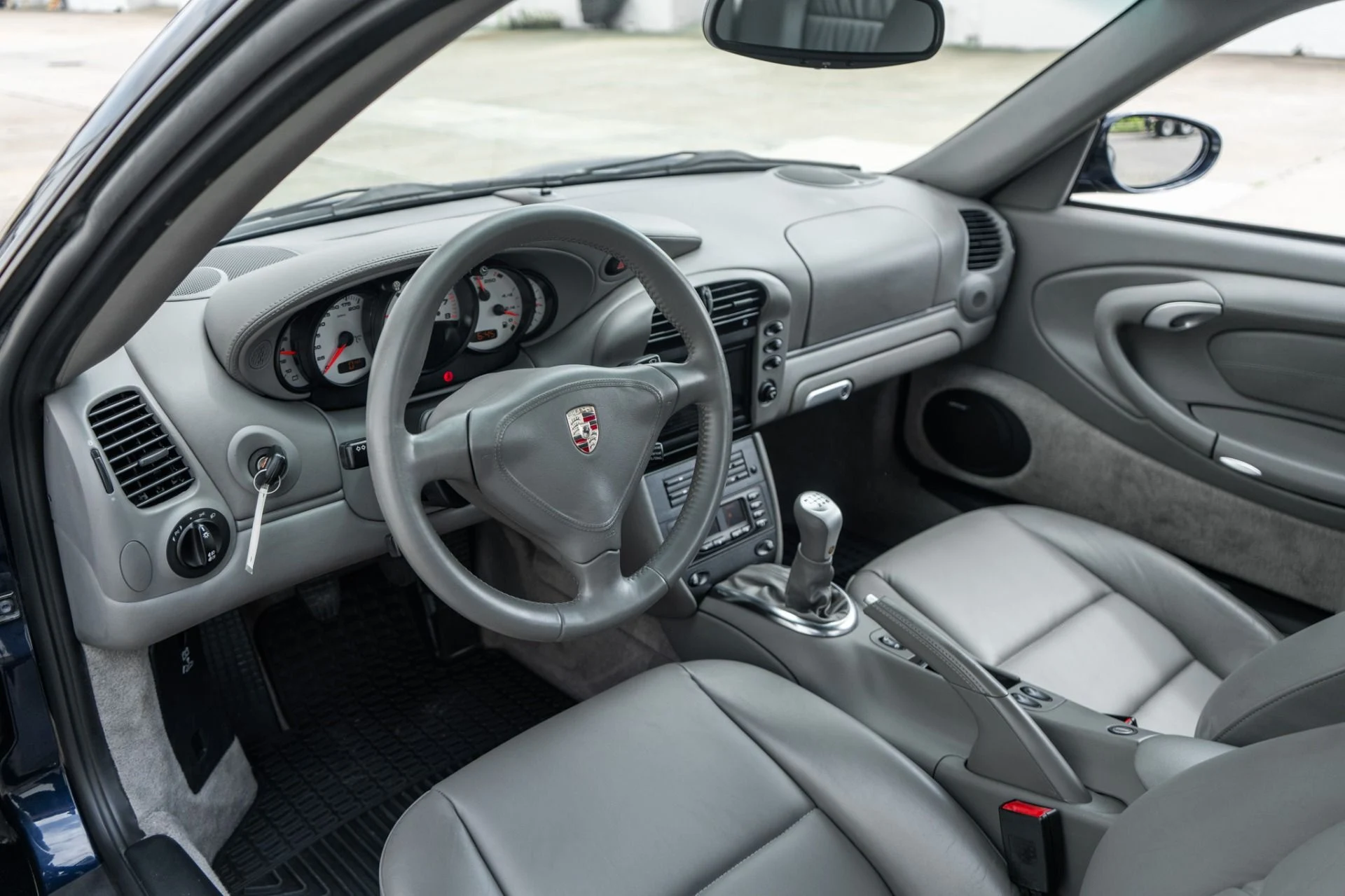 mph004_1713022282_Used_2003_Porsche_911_Turbo_1776447916_e71a30a41c