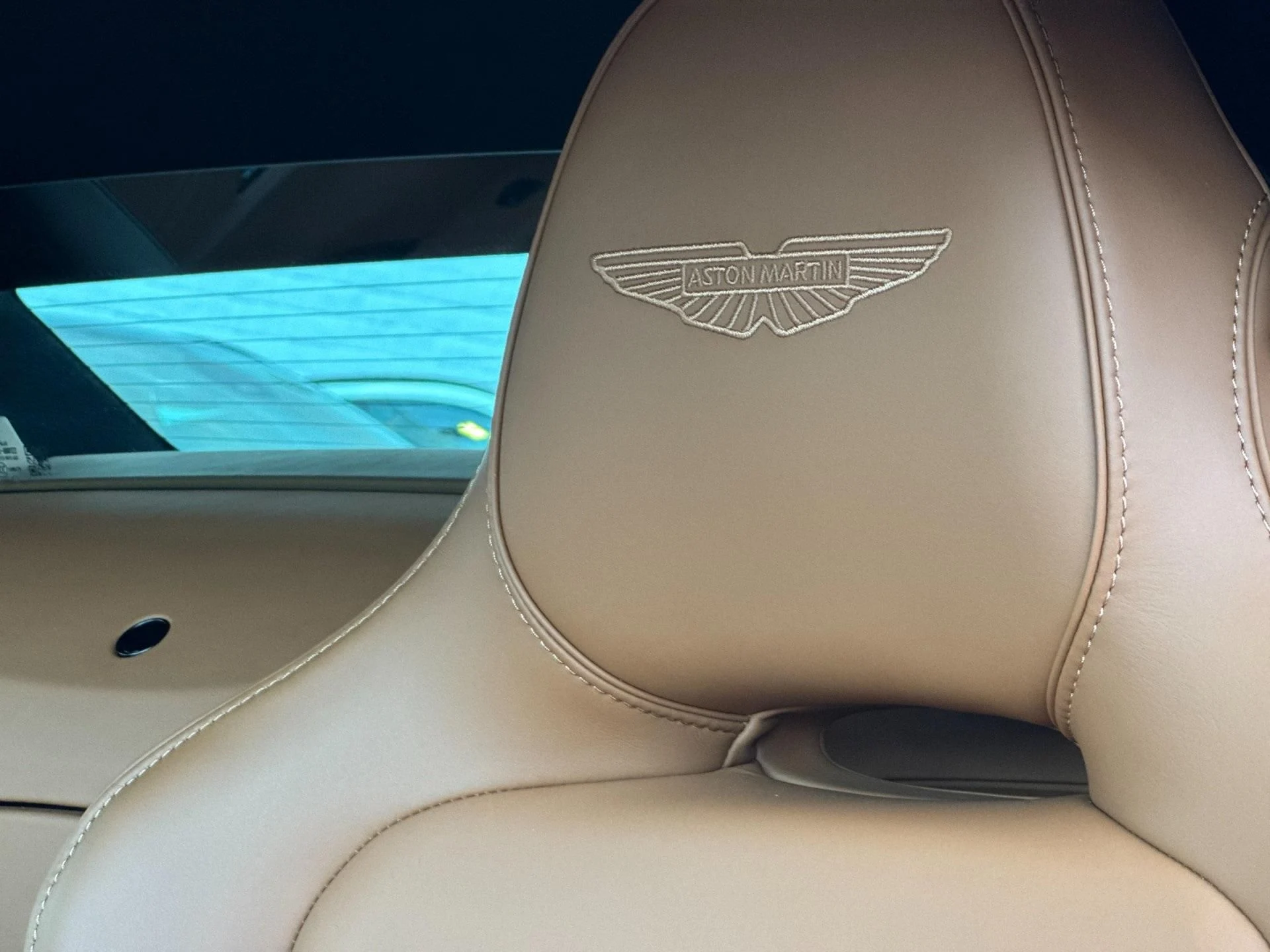 mph004_1719299210_New_2026_Aston_Martin_Vantage_Roadster_1767798654_32d66136fd