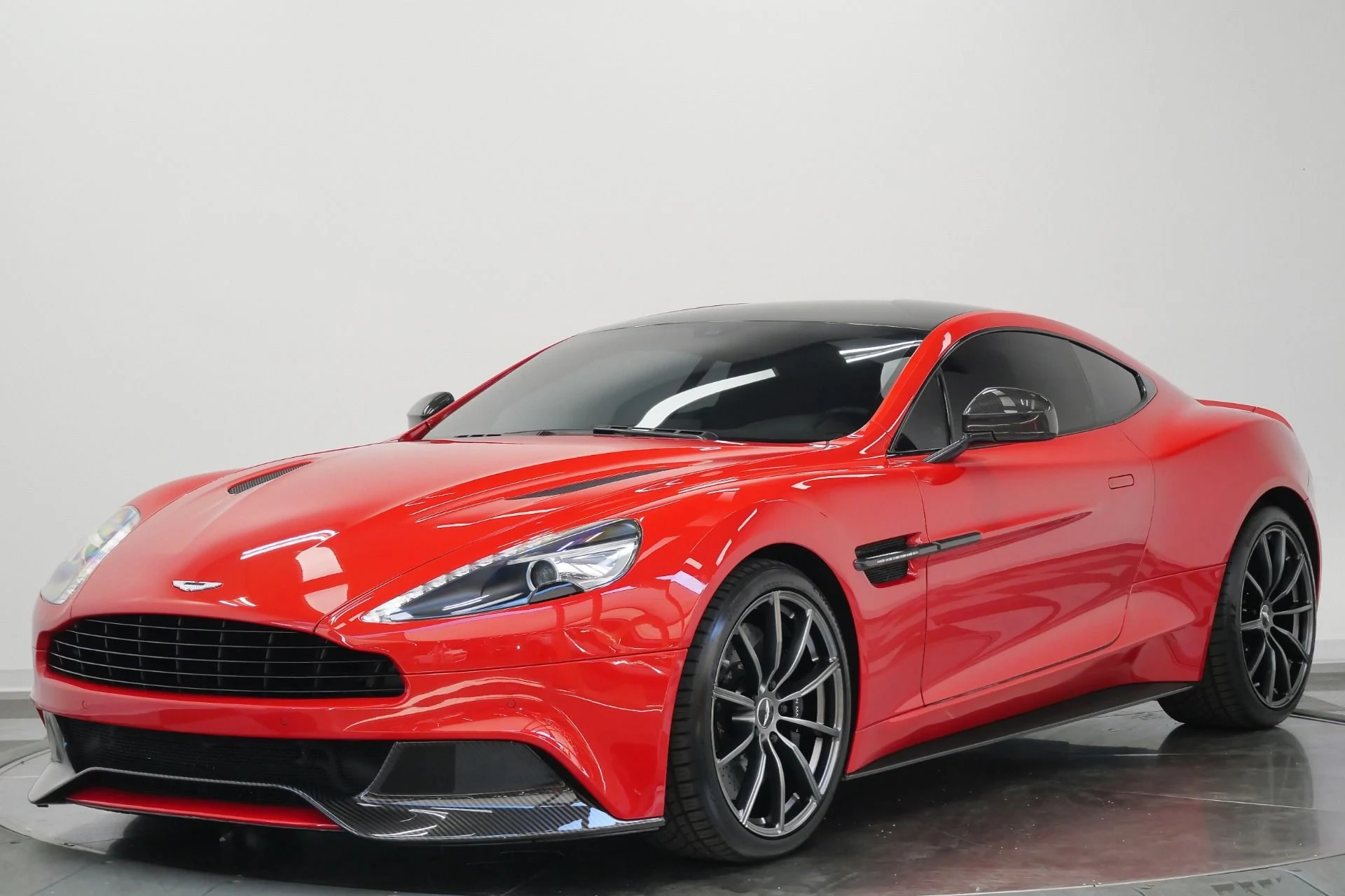 mph004_1722812200_Used_2014_Aston_Martin_Vanquish_AML_Color_V12_Power_Awesome_Sound_1781289634_9639d111ff