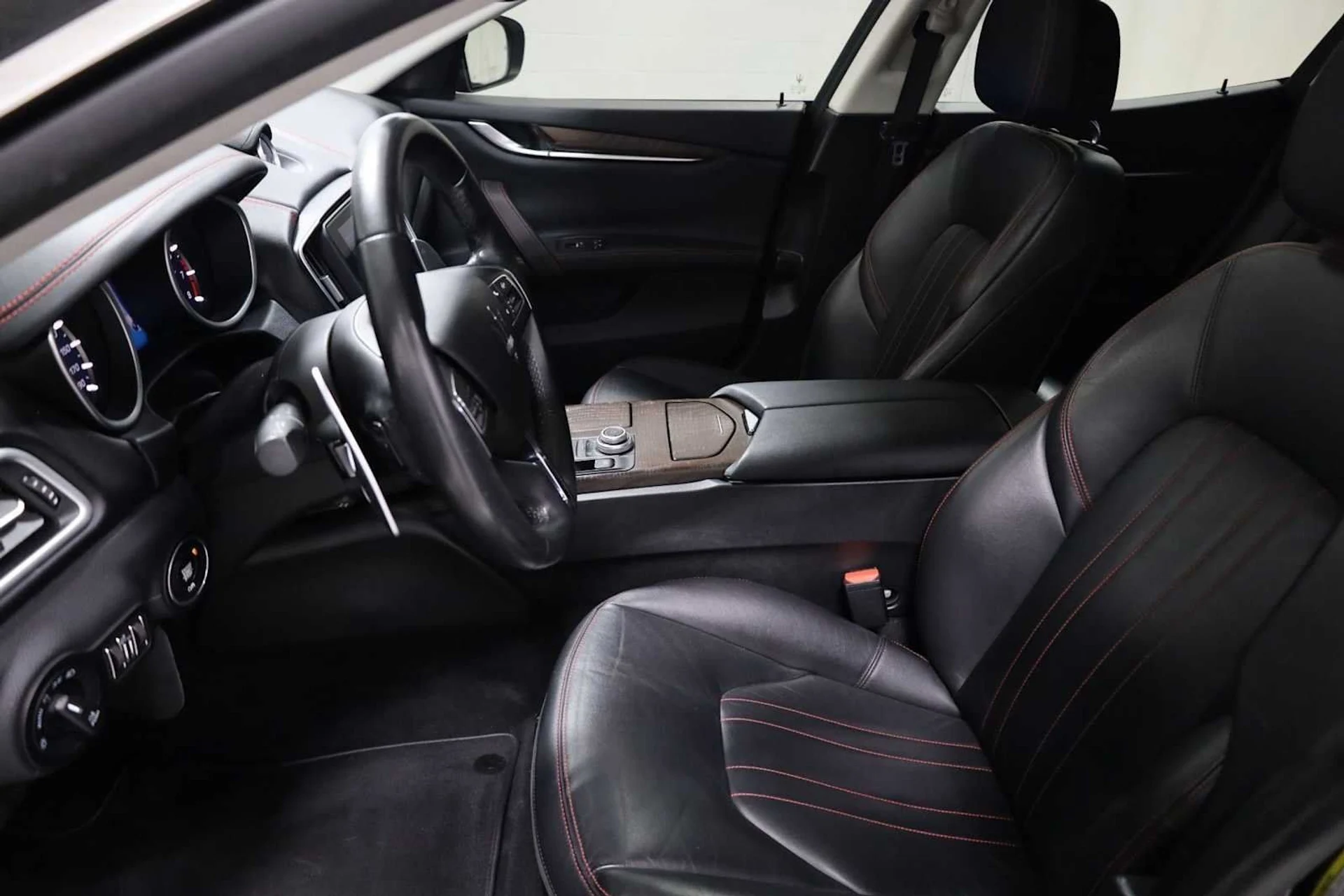 mph004_1726084539_a111c081c3968c84271fa6ab5eb04859_66d54fda8a