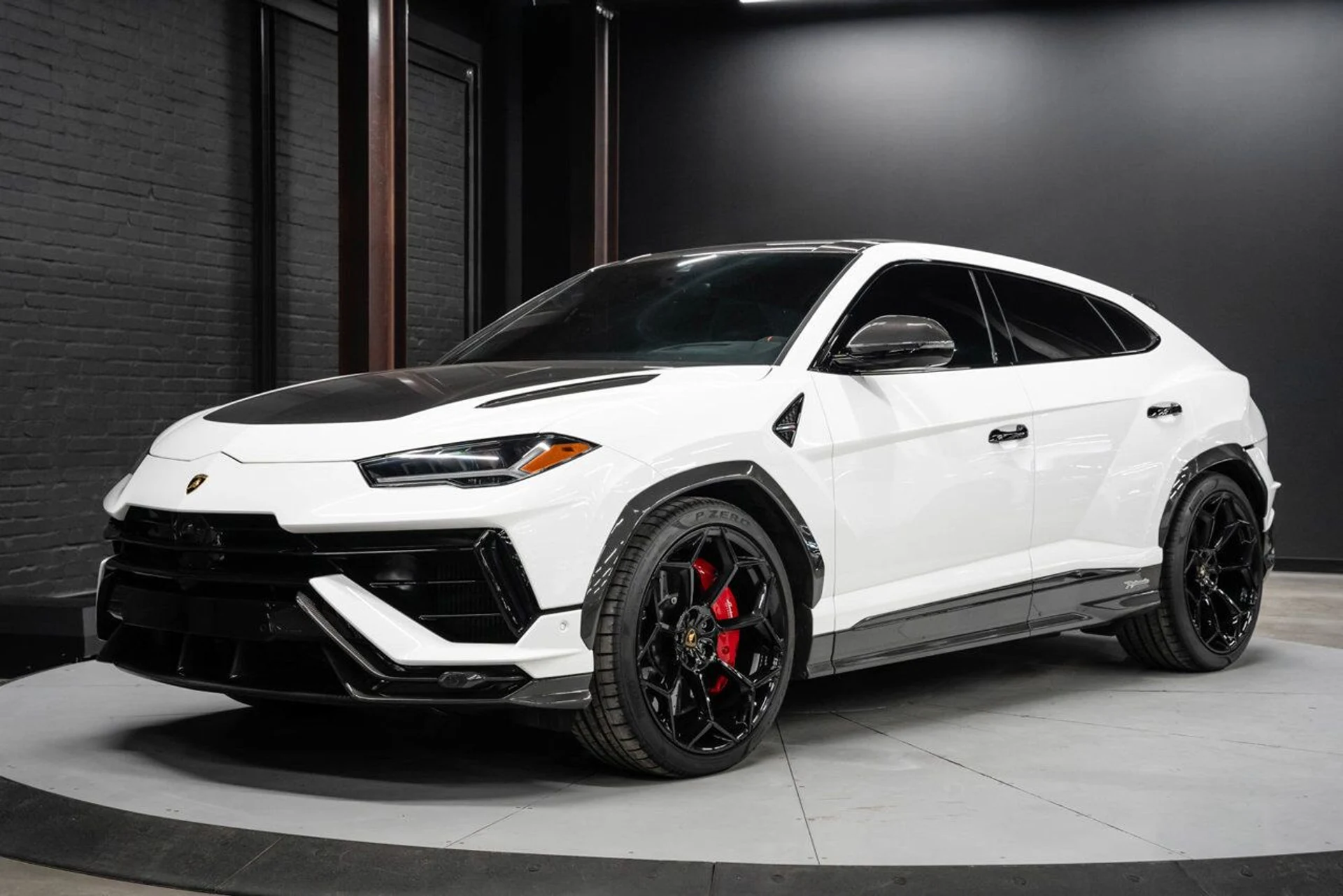 mph004_1727978918_lamborghini_urus_2023_91a41ca50c