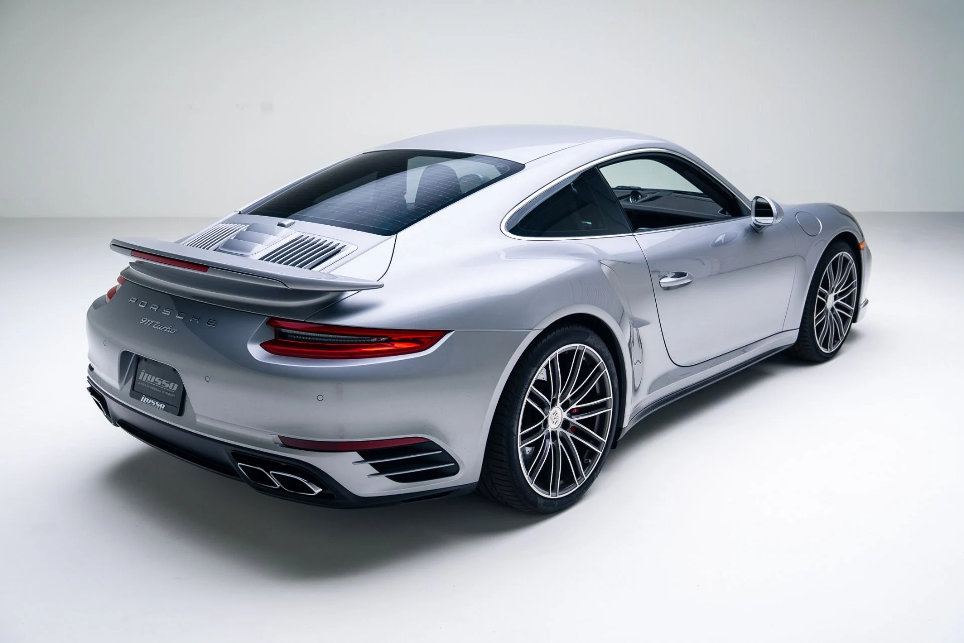 mph004_1733043199_Used_2018_Porsche_911_Turbo_1765307368_d36a3cc670