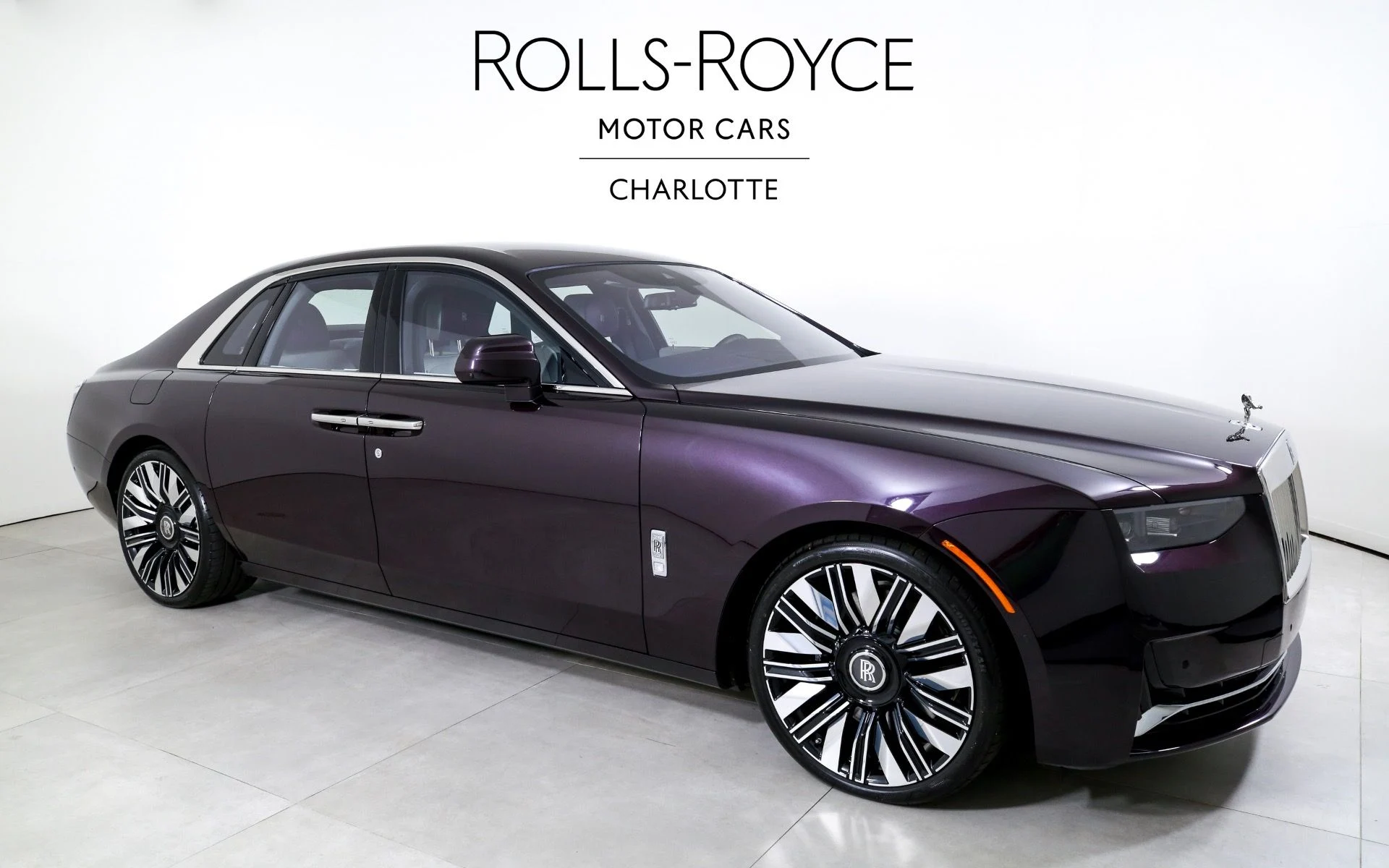 mph004_1733123002_Used_2025_Rolls_Royce_Ghost_1759510199_b652c698a5