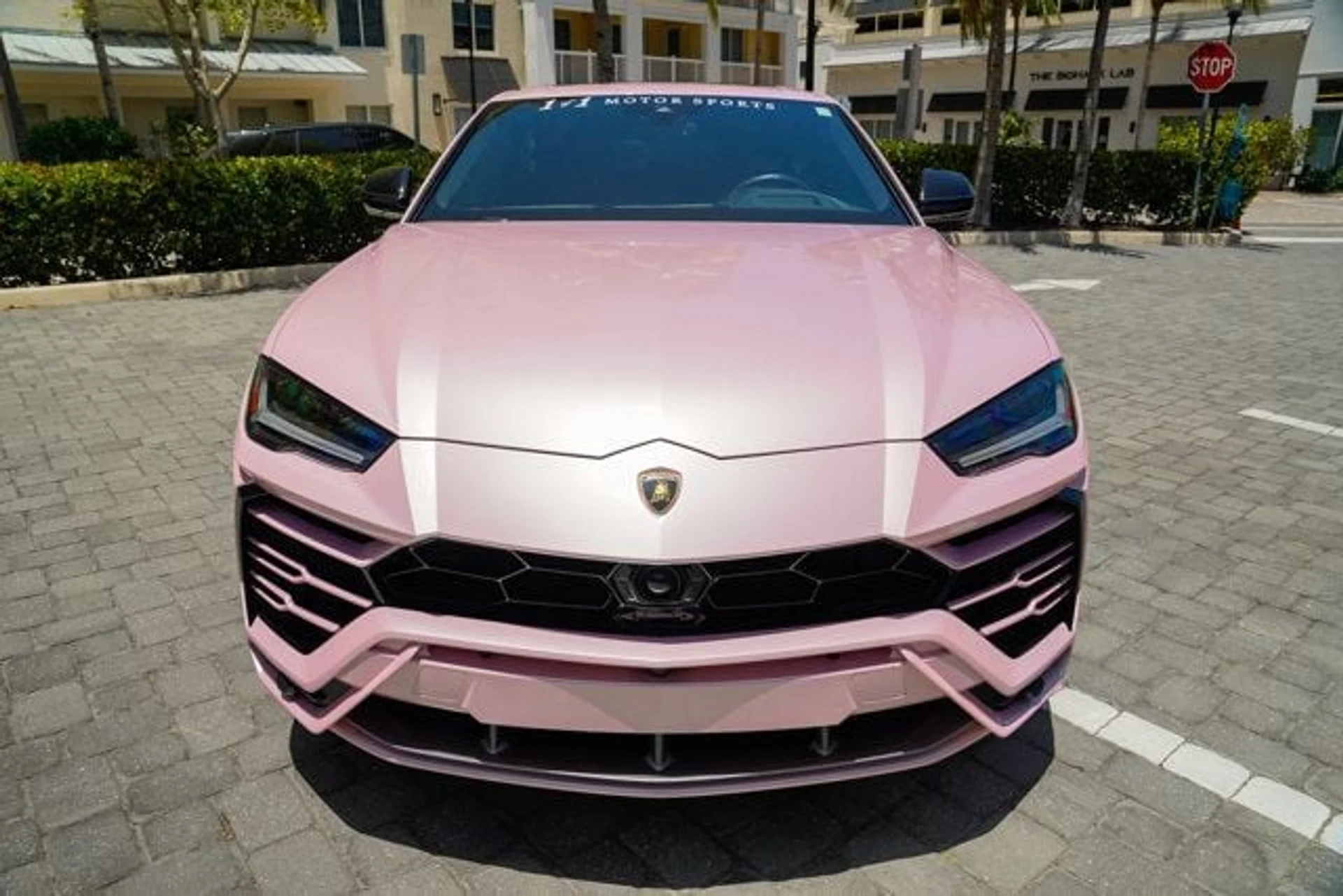 mph004_1747208480_used_2021_lamborghini_urus_awd_14354_22713615_5_640_50c87cd546