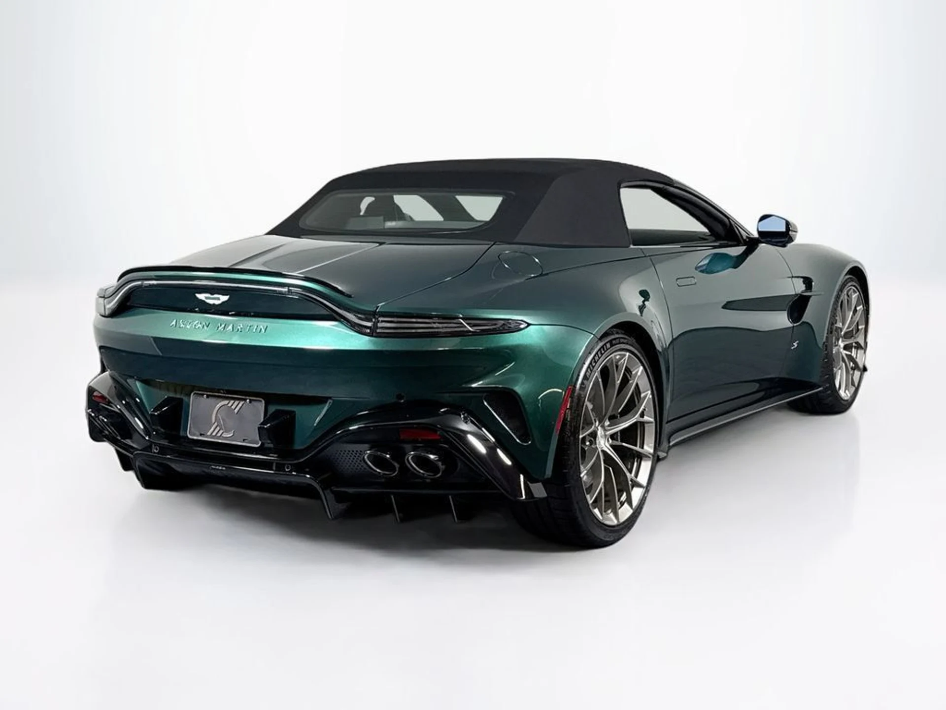 mph004_1753333769_new_2026_aston_martin_vantage_sroadster_11350_23064994_5_1024_4dc6c45b98