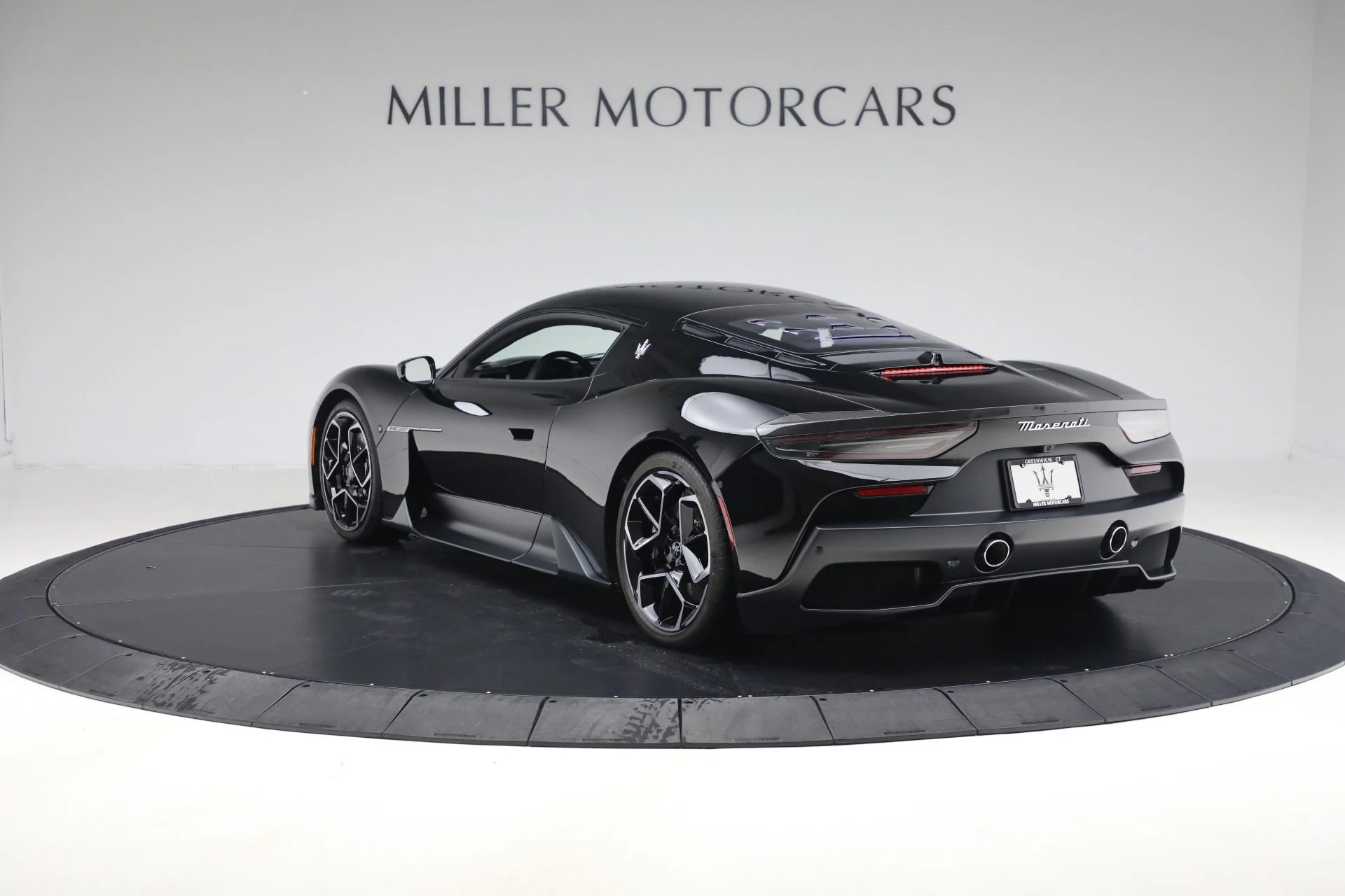 mph004_1760766621_Used_2023_Maserati_MC_20_d2018975a4