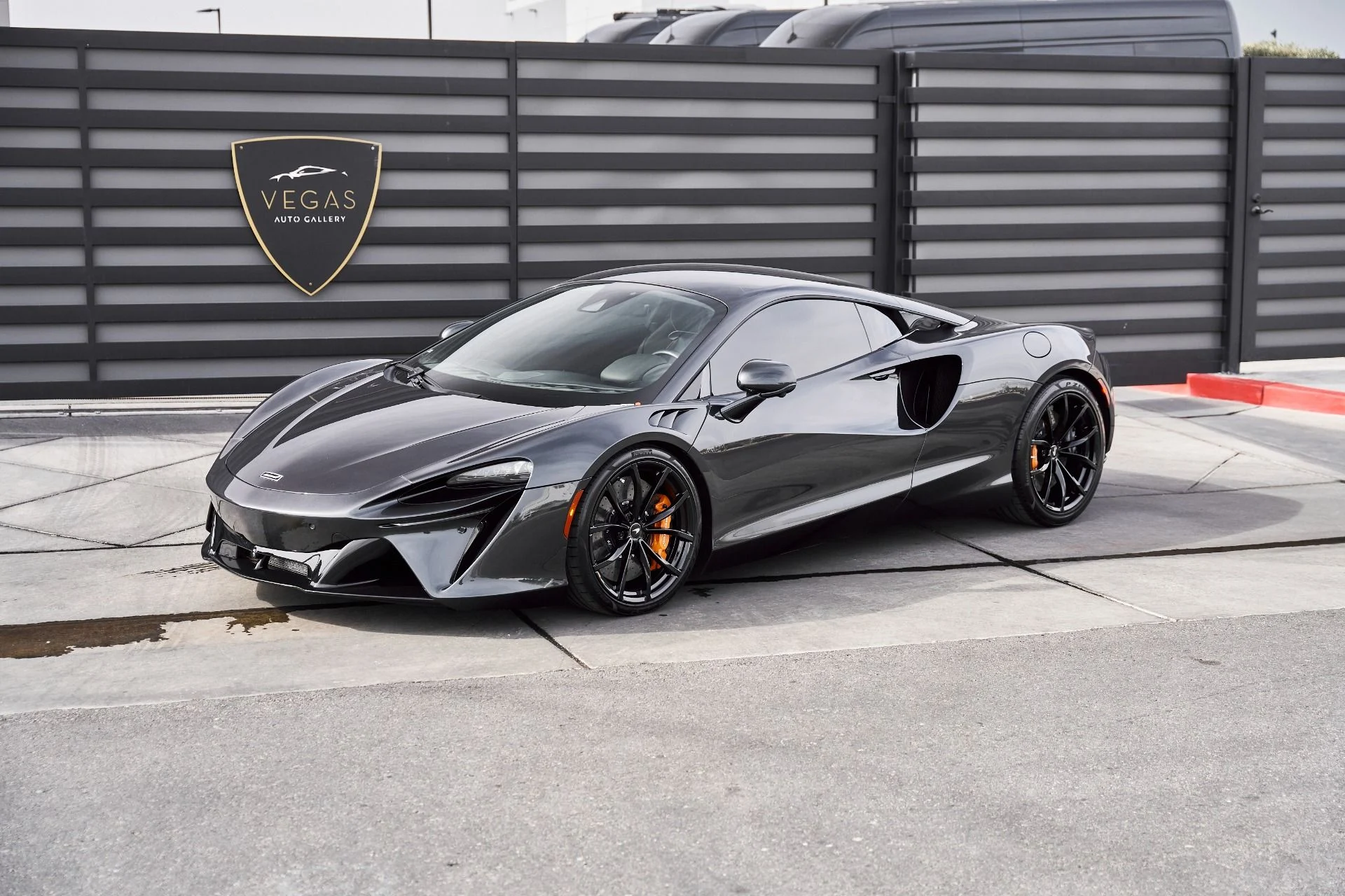 mph004_1765558644_Used_2023_Mc_Laren_Artura_1770833693_d3aea8c92b