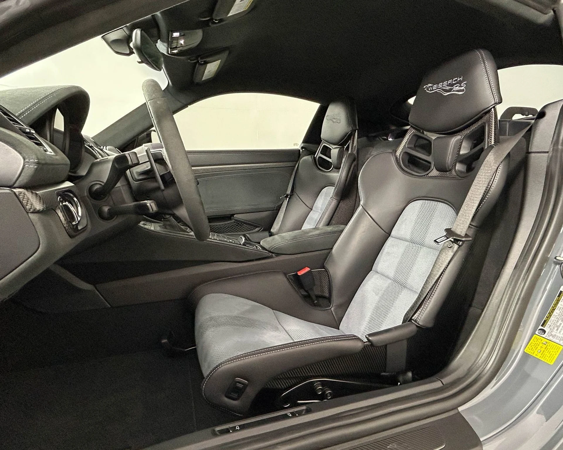 mph004_1766098517_da94c90a00264894b90b0ea4622212d6_f9cacad325