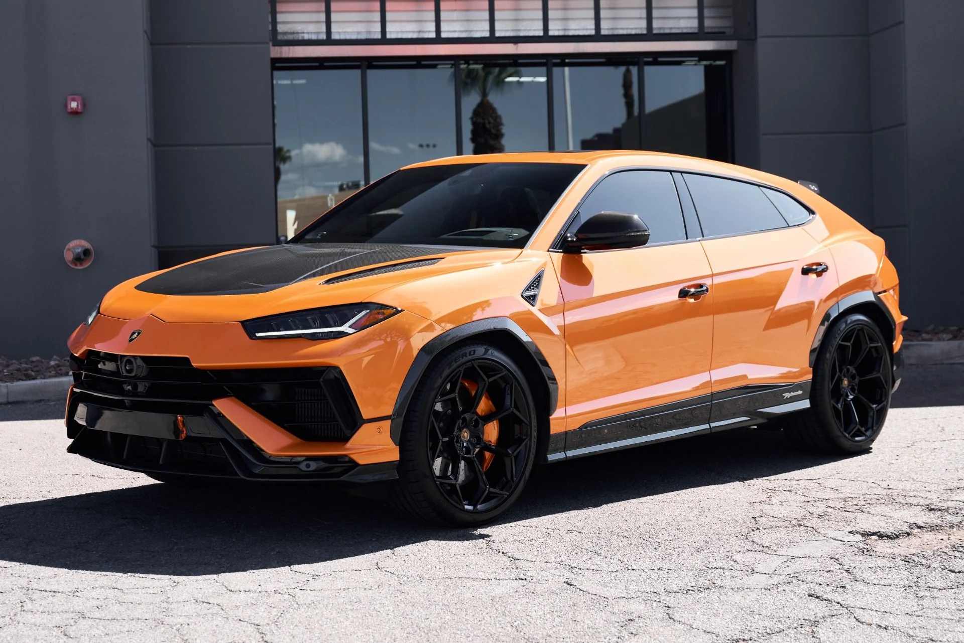 mph004_1766337040_Used_2023_Lamborghini_Urus_Performante_1758074145_96b6b3735a
