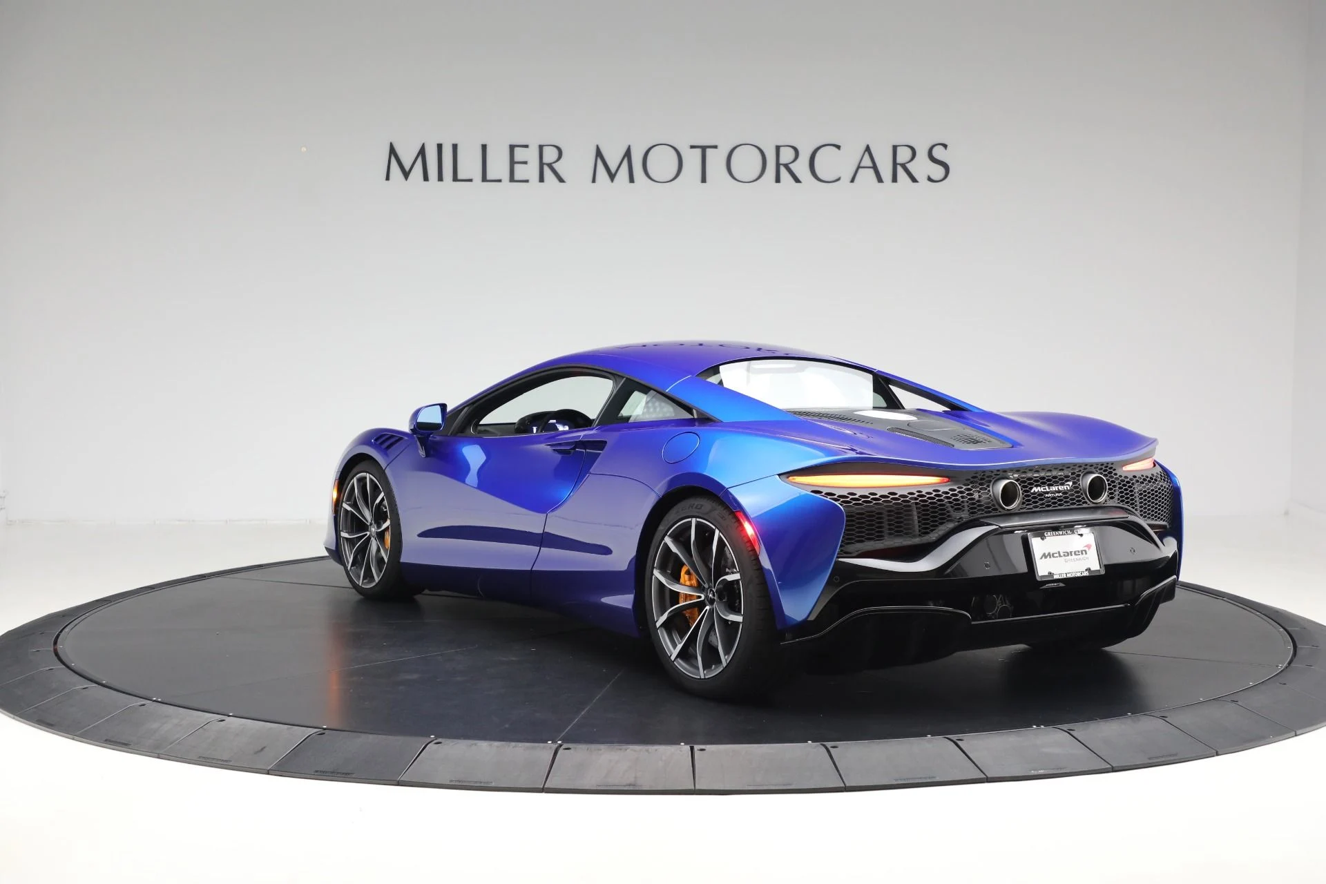 mph004_1774911171_Used_2024_Mc_Laren_Artura_Vision_1a7b6678b8