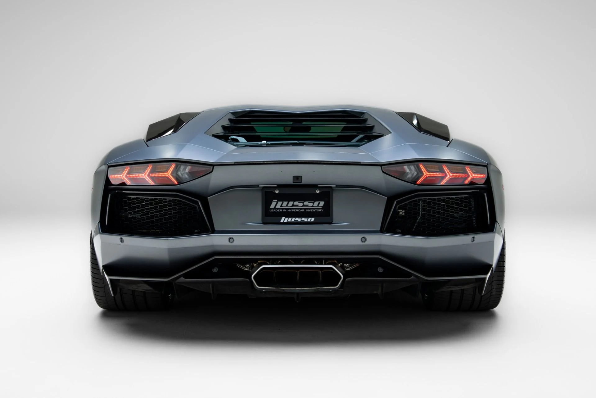 mph004_1775423530_Used_2015_Lamborghini_Aventador_LP_700_4_1778261786_6c9f2f051a