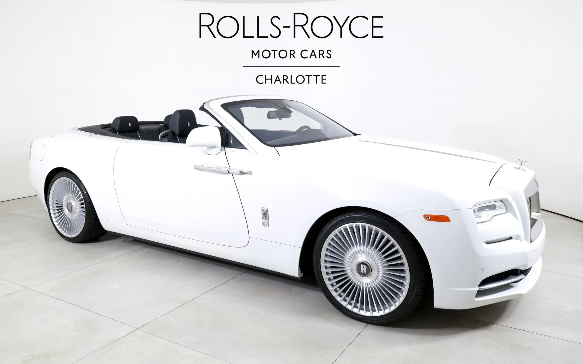 mph004_1783158090_Used_2018_Rolls_Royce_Dawn_1750953521_821287be5d