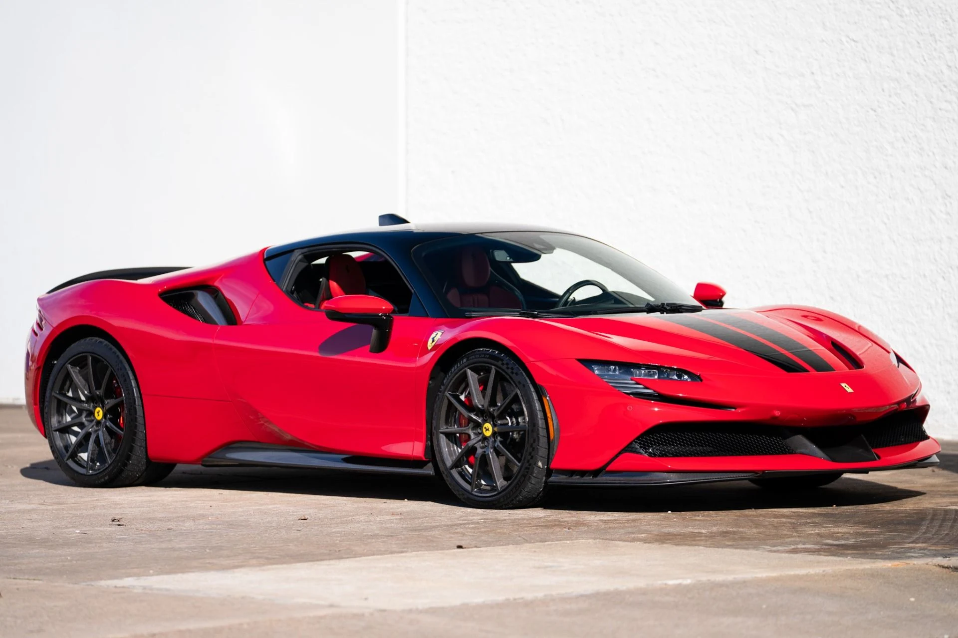 mph004_1784644510_Used_2023_Ferrari_SF_90_Stradale_1764710816_797a7bf5b7