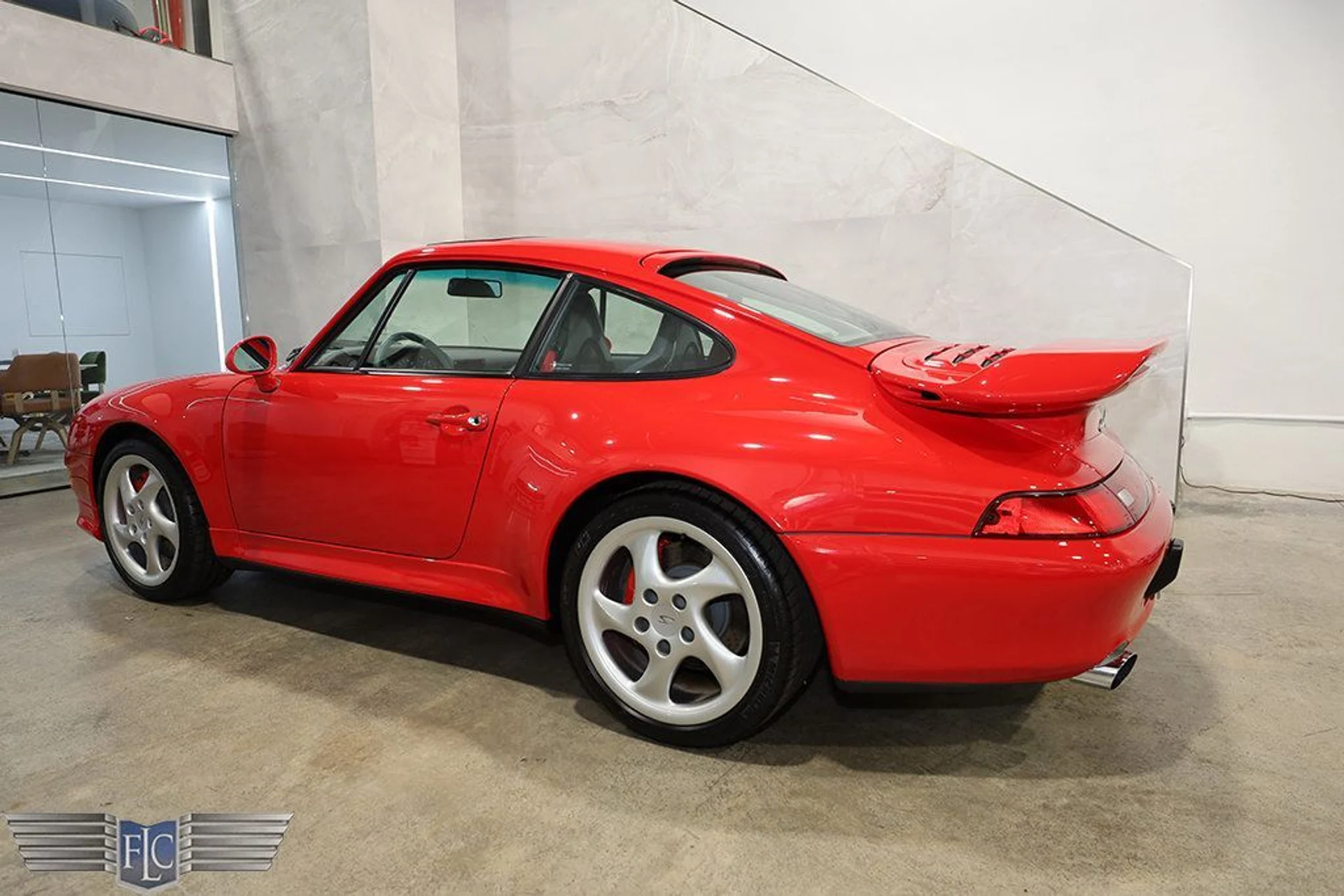 mph004_178548262_used_1997_porsche_911_carrera_4s_2drcoupecarrera4s_9689_23009032_5_1024_86d5dfee3b