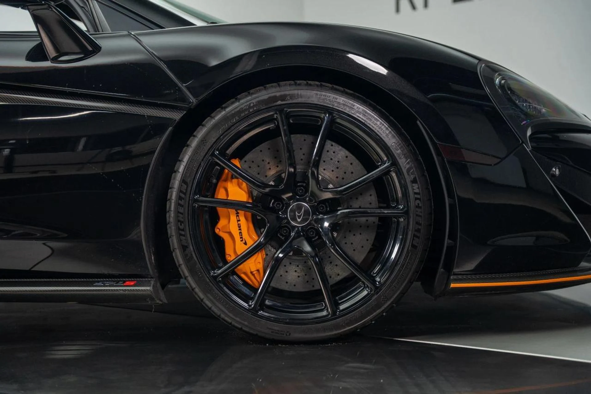 mph004_178687261_60799ff72fc1d8537f3250e98a303603_0f885178fa