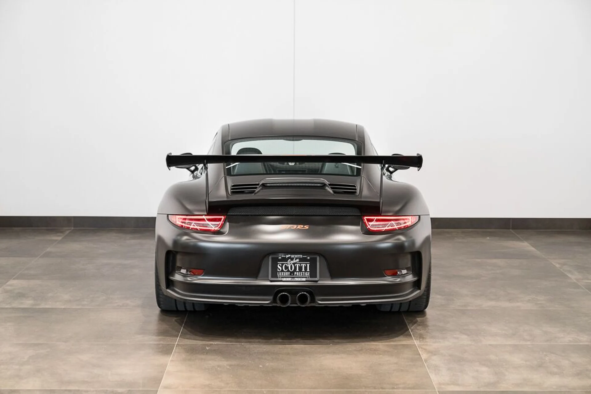 mph004_1786917026_porsche_911_2016_jpg_v_1758918548_15b65d83a3