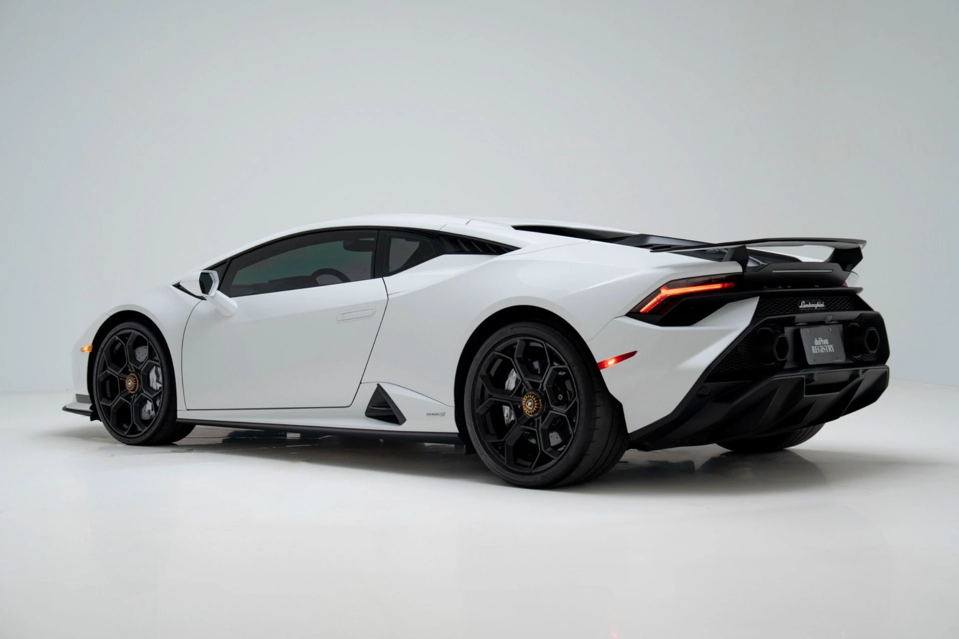 mph004_1790439358_Used_2023_Lamborghini_Huracan_Tecnica_1781822992_2553d4425f