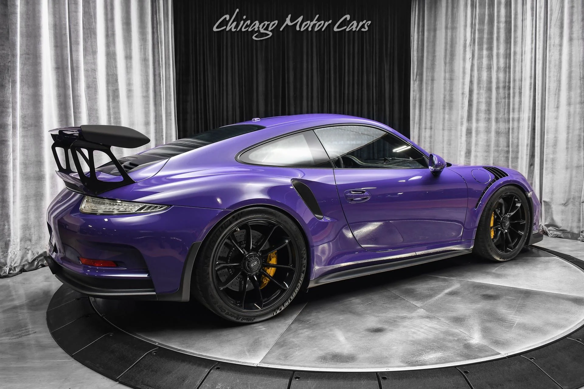 mph004_1792706896_13036_p5_l_5bebf50493