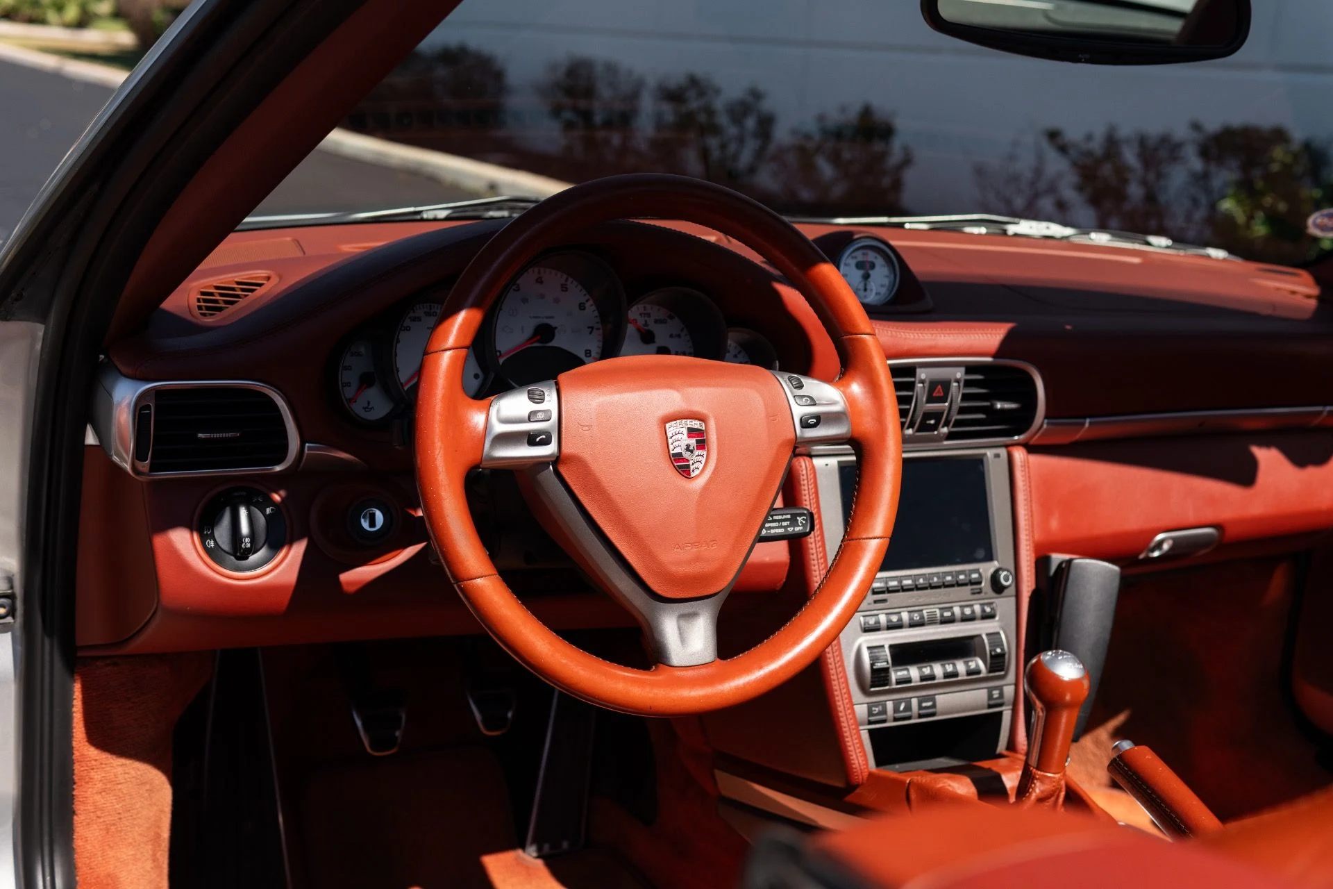 mph004_1796534603_Used_2006_Porsche_911_Carrera_S_1770441608_4864fe6fe1