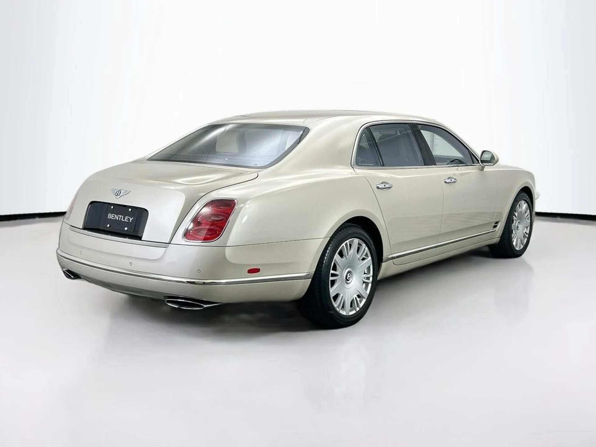 mph004_1804452958_used_2016_bentley_mulsanne_4drsedan_8119_22991527_5_1024_282ac48f09