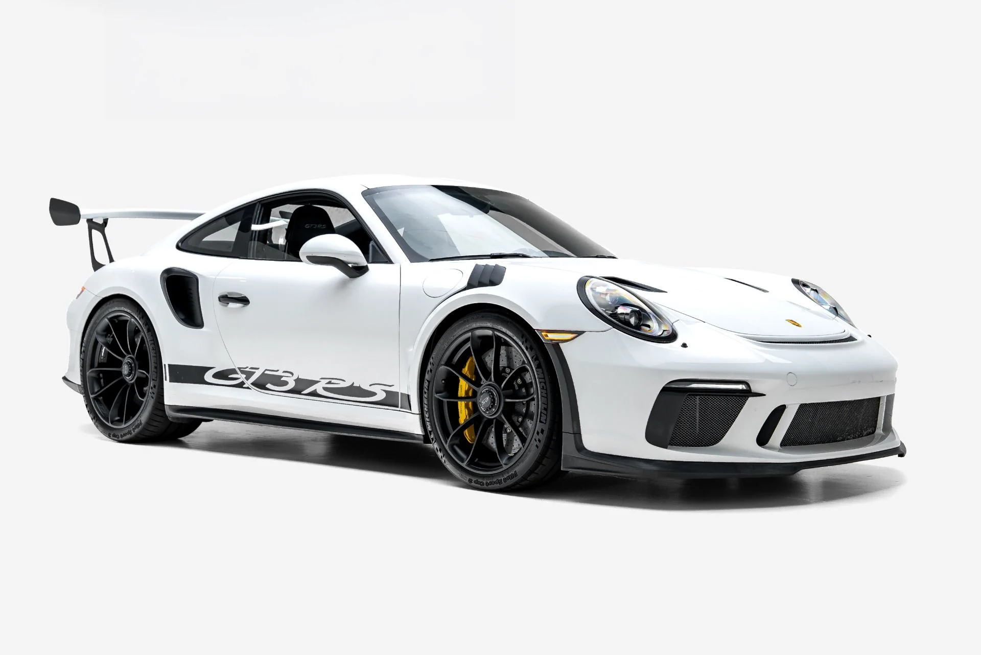 mph004_1836837227_Used_2019_Porsche_911_GT_3_RS_1787346267_11a7f631e6