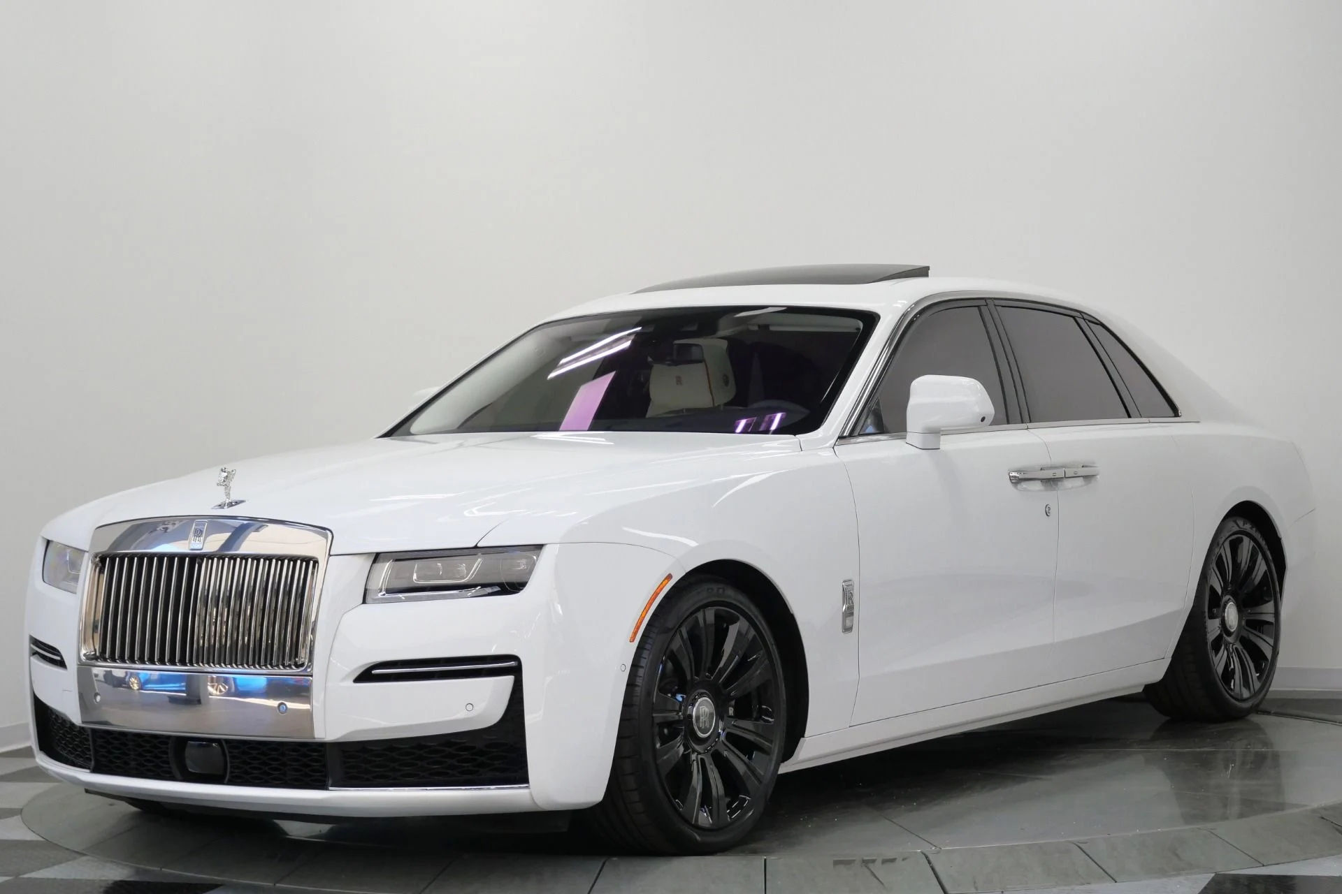 mph004_1840710001_Used_2022_Rolls_Royce_Ghost_Low_Miles_The_Ghost_Package_Bespoke_Audio_1780333071_20b42d5e49