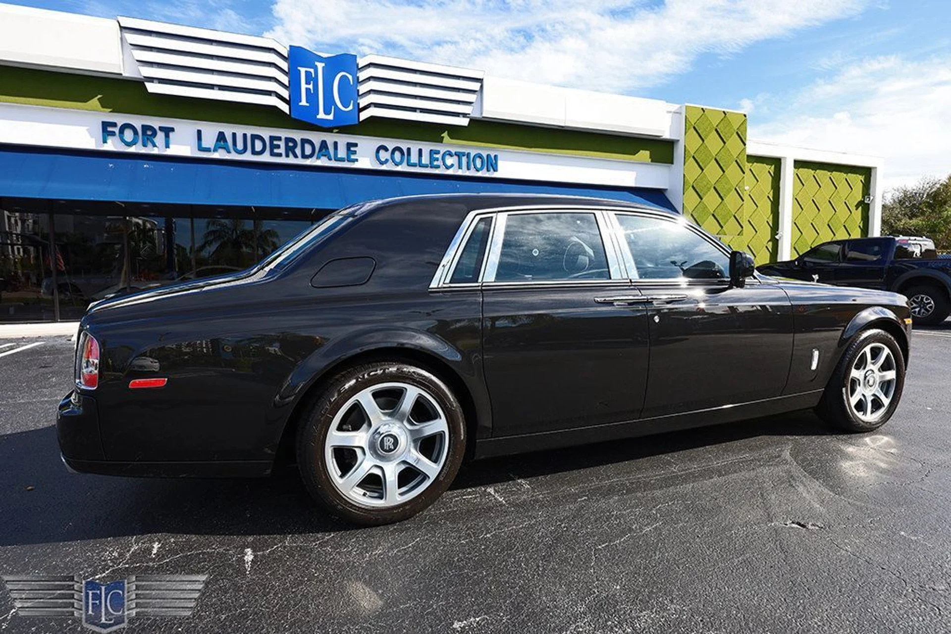 mph004_184560422_used_2016_rolls_royce_phantom_4drsedan_6305_22959100_5_1024_513538a7d4