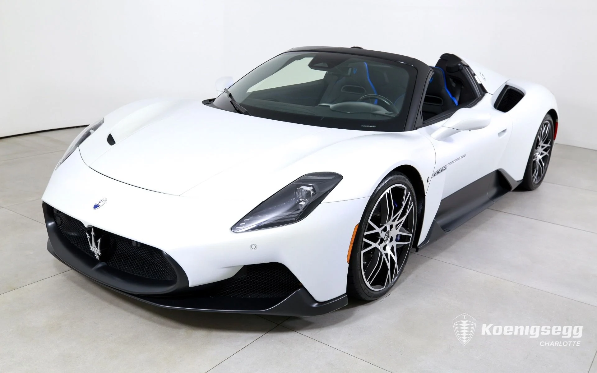 mph004_1850846960_Used_2023_Maserati_MC_20_Cielo_1761055156_4c5cc64f5b