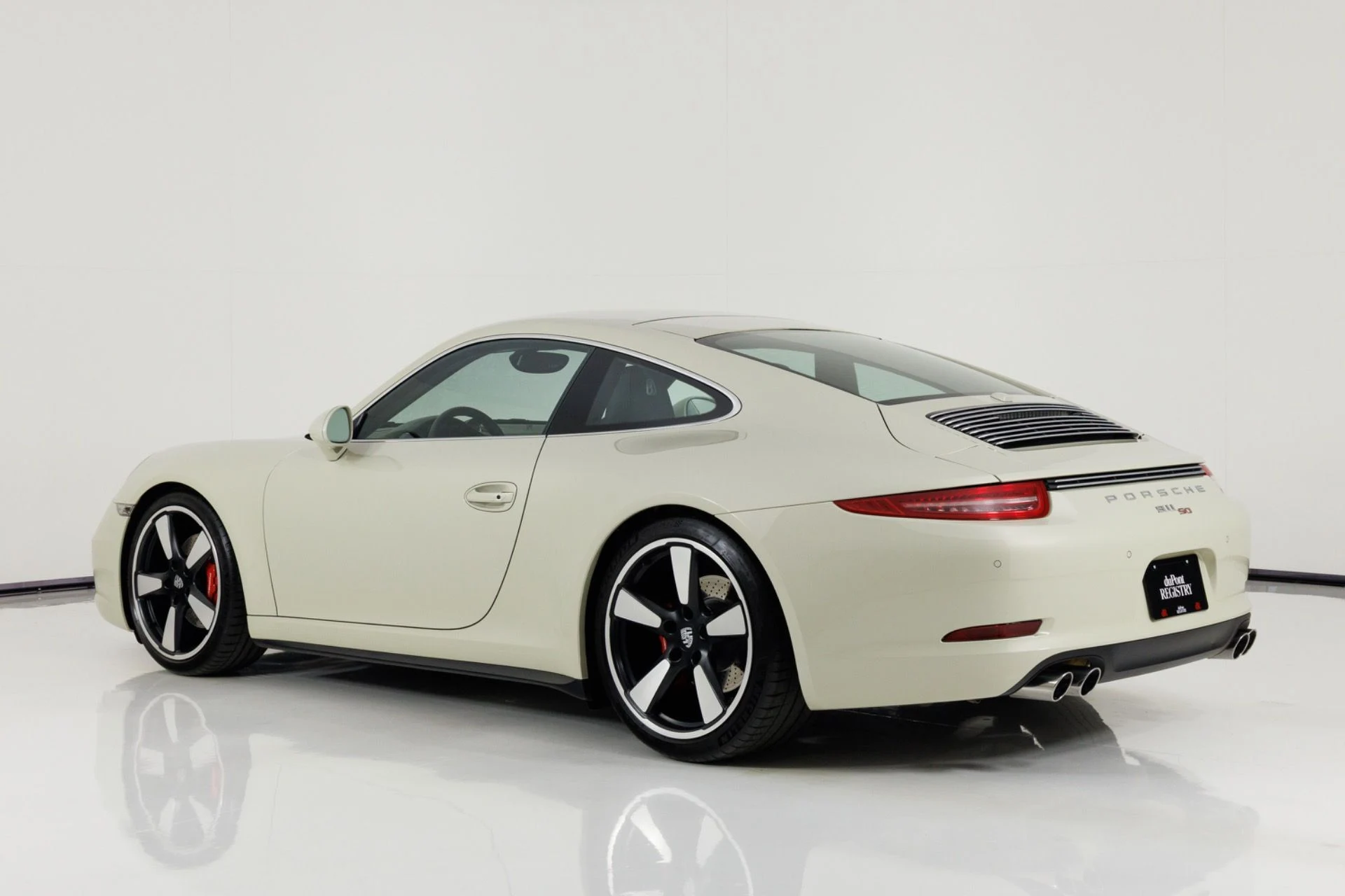 mph004_1851174239_Used_2014_Porsche_911_Carrera_S_1781907468_67882807b1