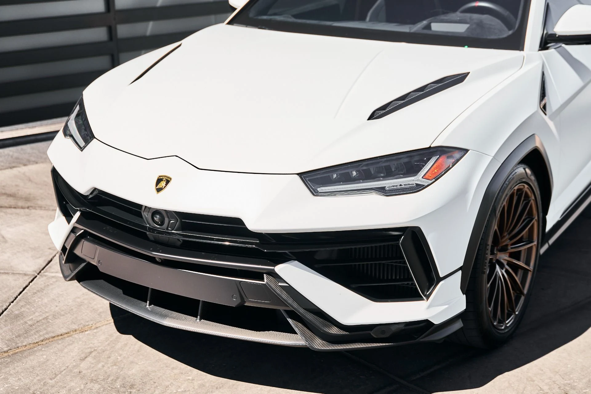 mph004_1854966463_Used_2023_Lamborghini_Urus_Performante_1790207541_30a30a8a9f