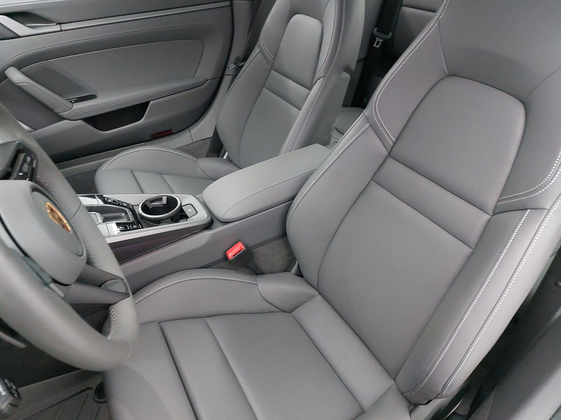 mph004_1864796718_e37327d4b100612cb9248a3ee28e145fx_39f8a1b3aa