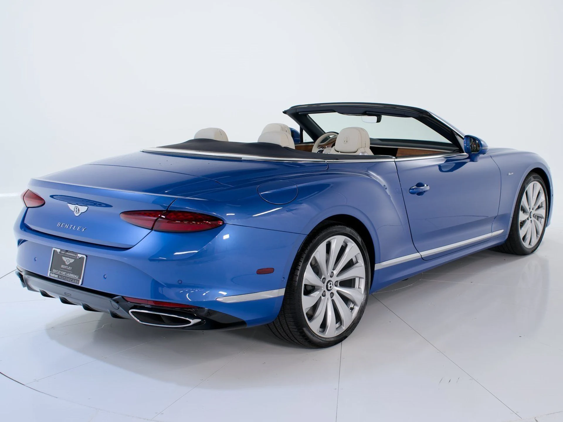 mph004_186548329_0d8b77da360a70dd2a1842a9d7069c7f_32d9ff8604