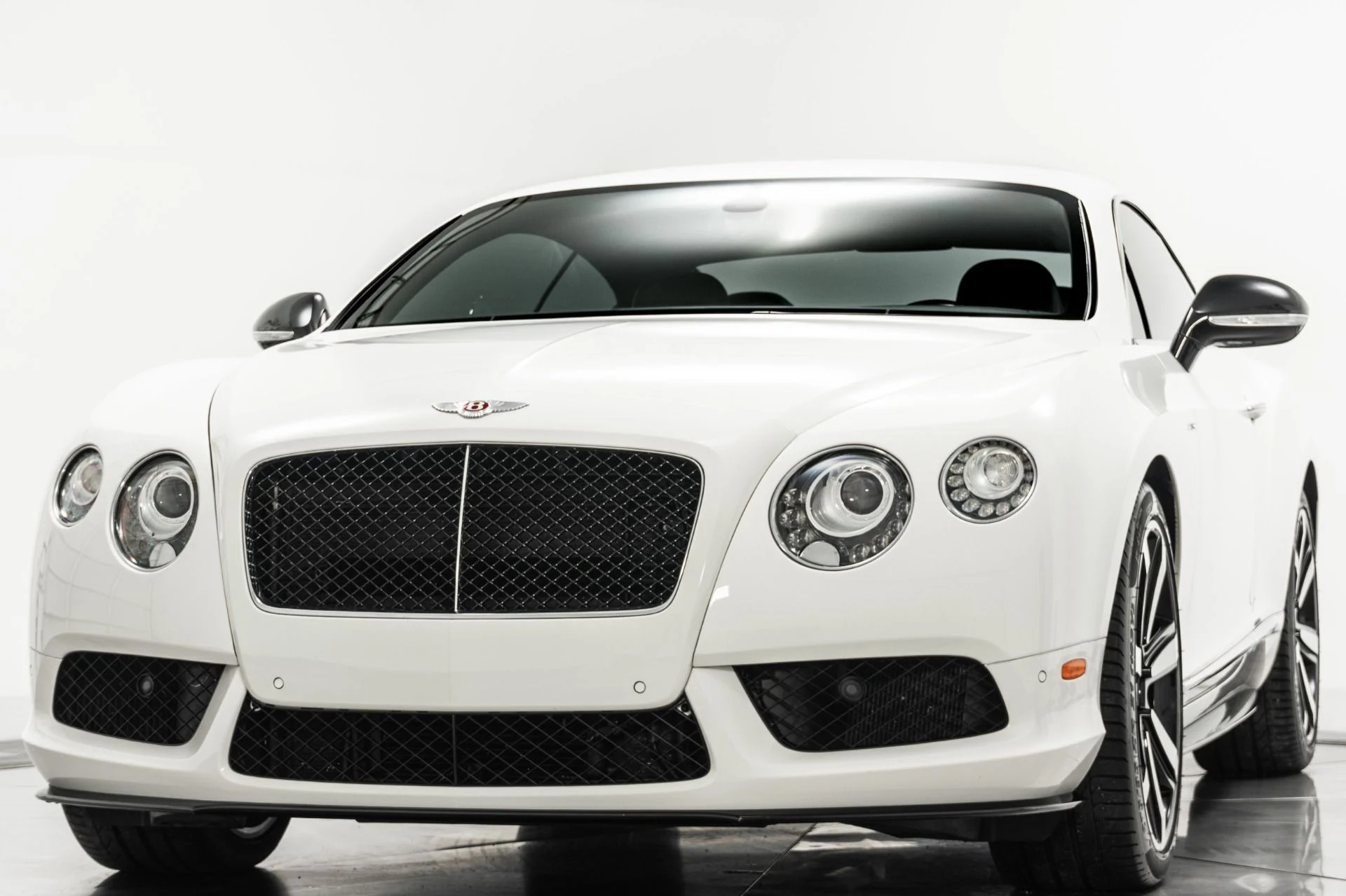 mph004_187611931_Used_2015_Bentley_Continental_GT_V8_S_Mulliner_Driving_Specification_Two_Tone_Interior_1776277845_fb2d07d703