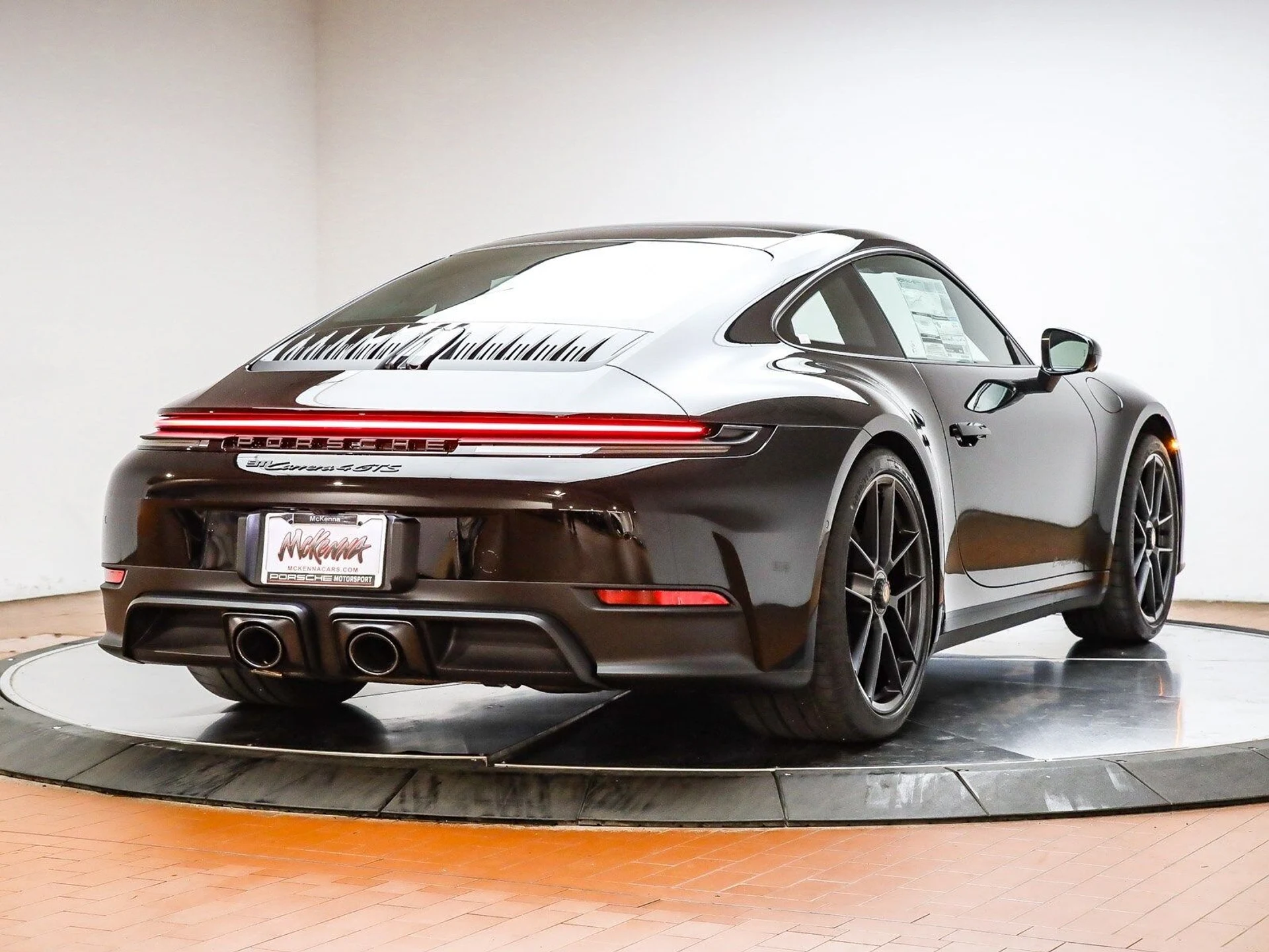 mph004_1880025463_5e9f9cbbce638444bd691fd2b1e7769fx_febc068266