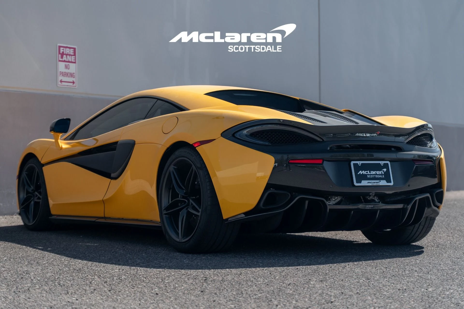 mph004_1880646808_Used_2017_MCLAREN_570_S_COUPE_1783701330_86f0daf02e