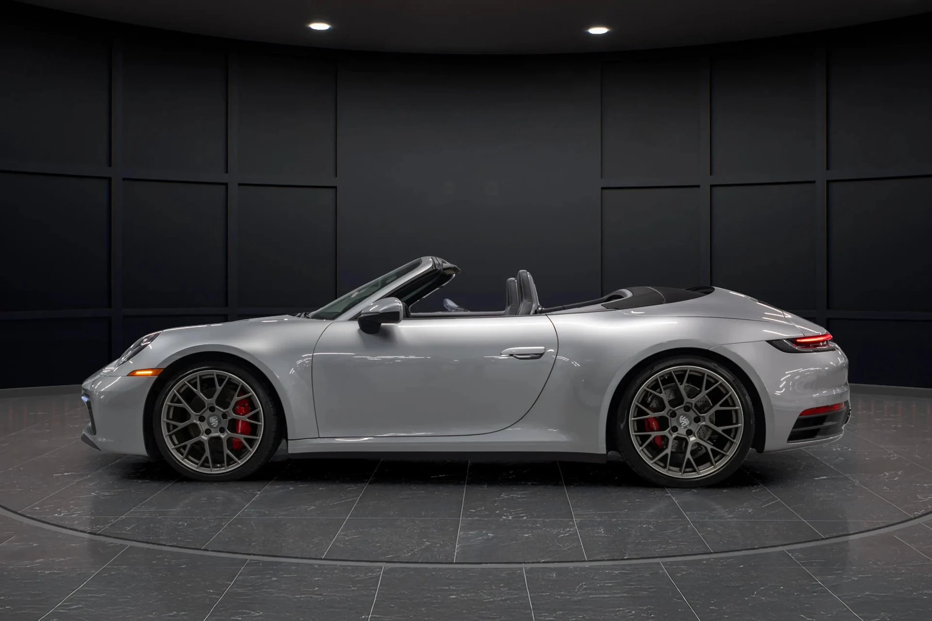 mph004_1881868915_88a95367_daa4_4f95_9781_f008e339c21f_202220_Porsche2091120_Carrera204_S20_Cabriolet2028_WP_0_CB_2_A91_NS_24410629_5_f3f6b86537