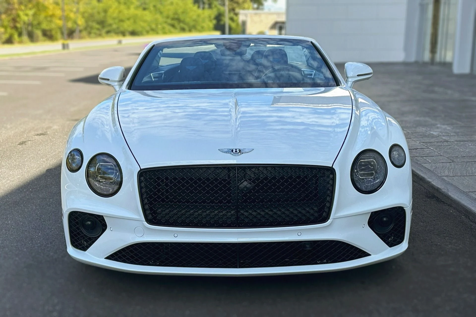 mph004_1884277627_Used_2022_Bentley_Continental_GTC_V8_1760707462_362f74cbfe