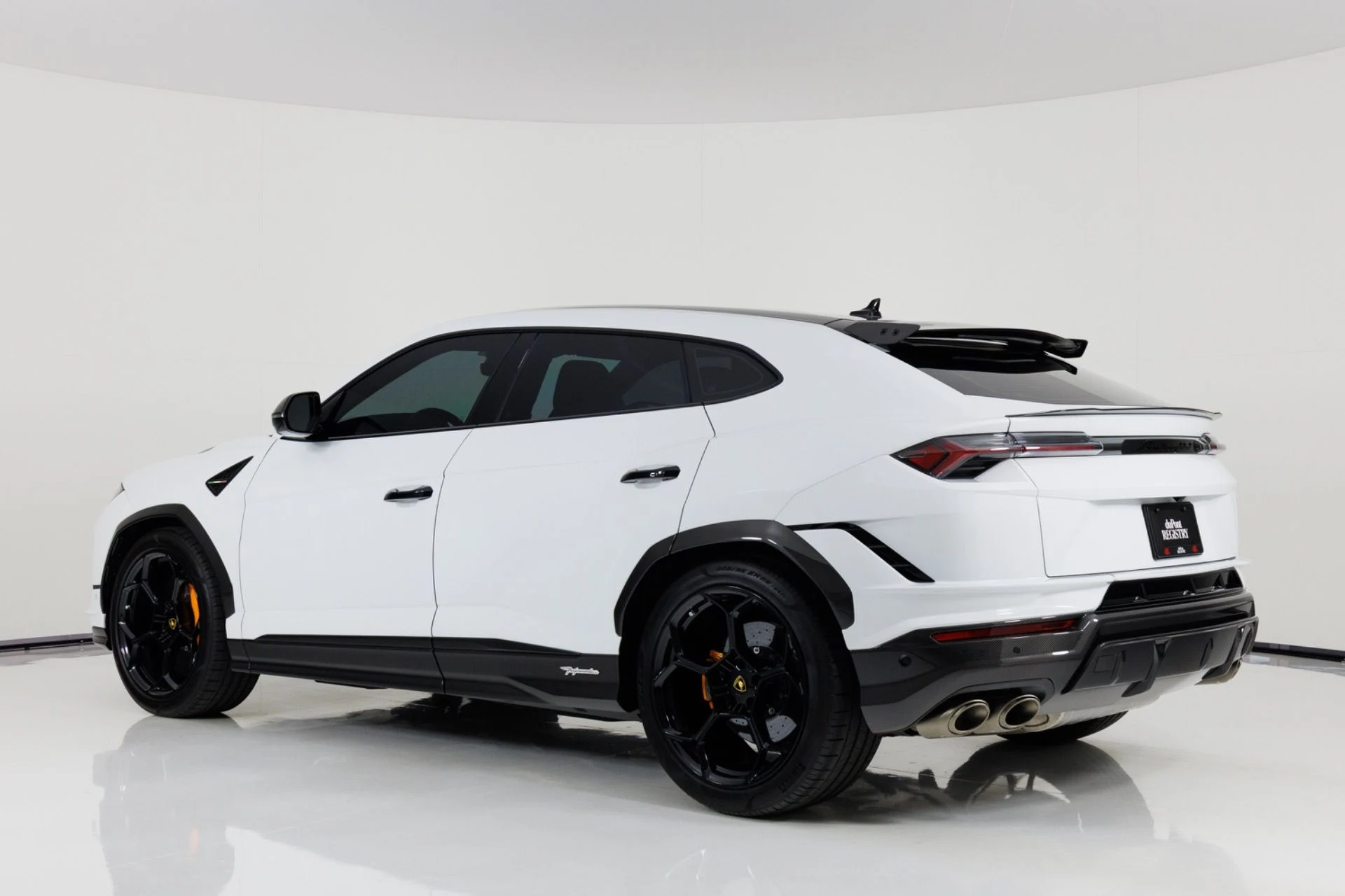 mph004_1895276675_Used_2024_Lamborghini_Urus_Performante_1780601124_20e2350480