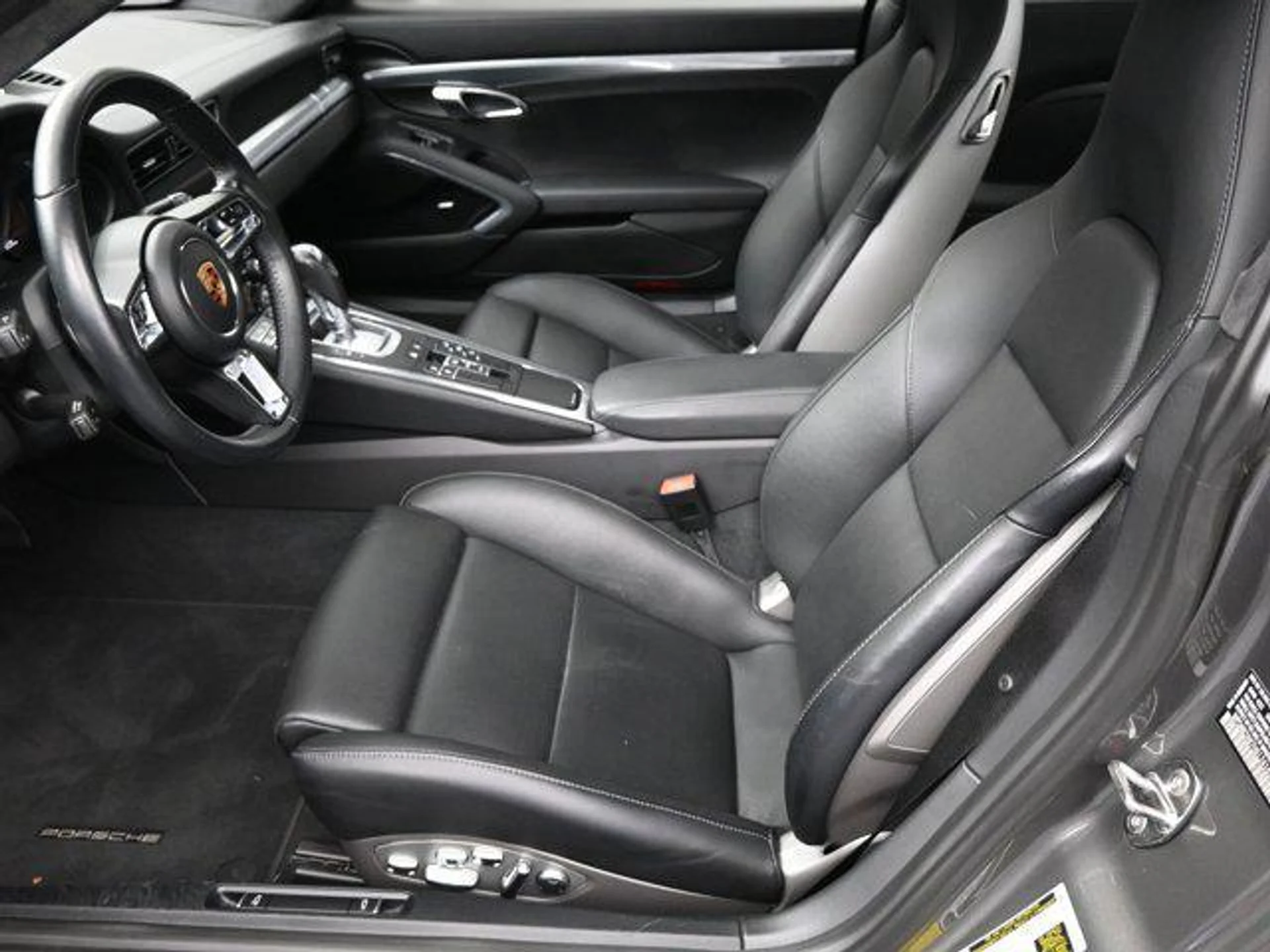 mph004_1905025221_qr_Izs_Hs_F_Pd_XMV_7so_Nzrbm_Y2e_NJA_ade9d696cd