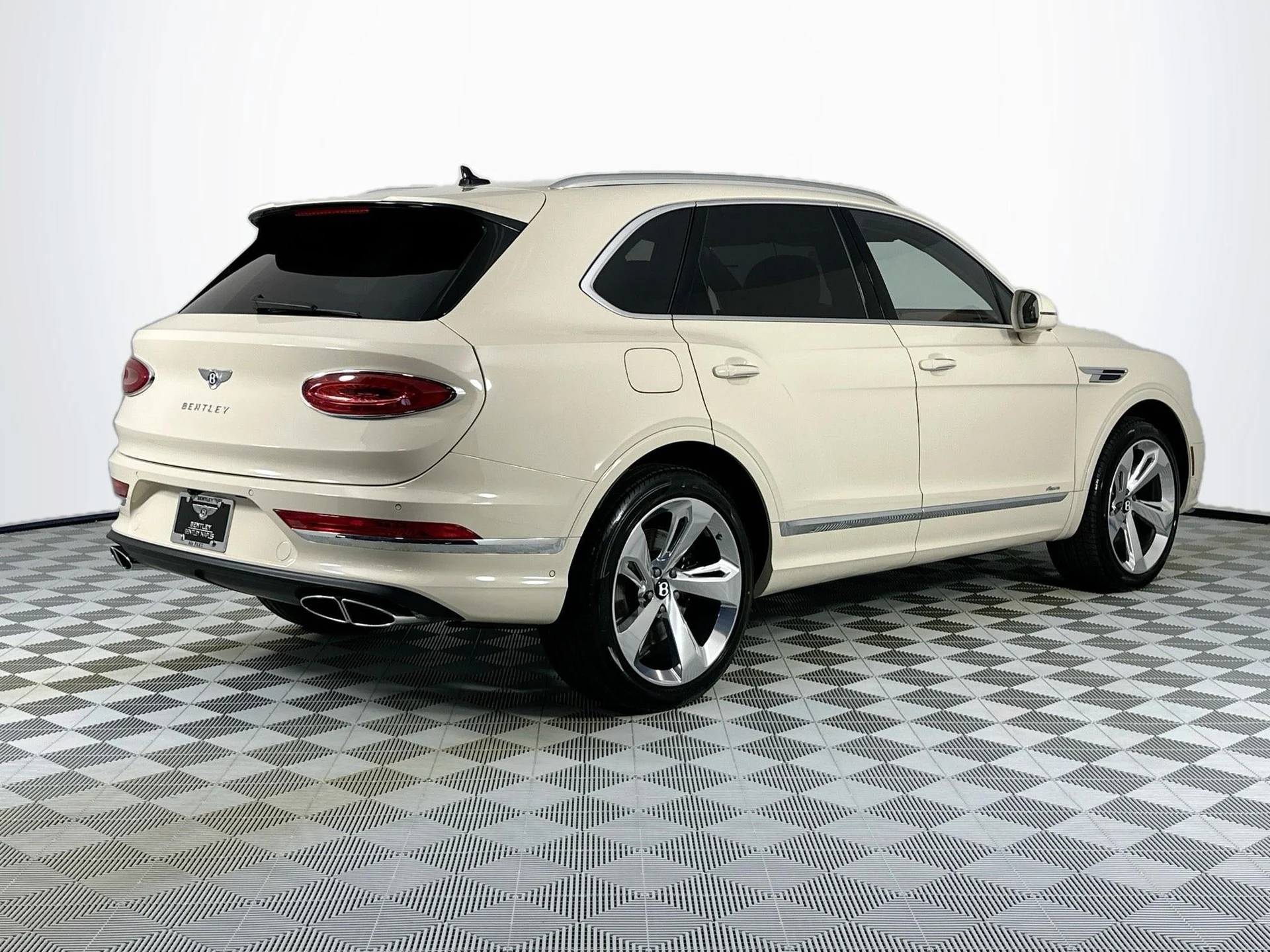 mph004_191719249_5_508fac698d