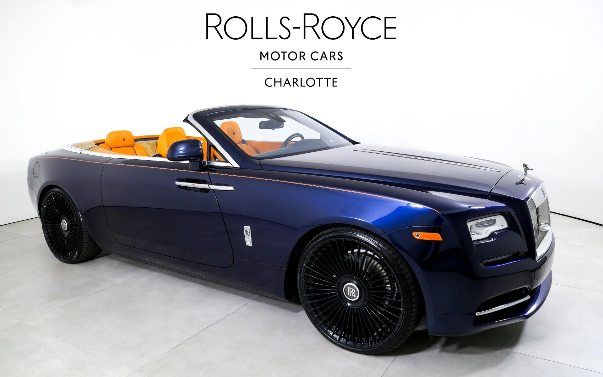 mph004_1920854308_Used_2017_Rolls_Royce_Dawn_1702592423_bd2d34c846