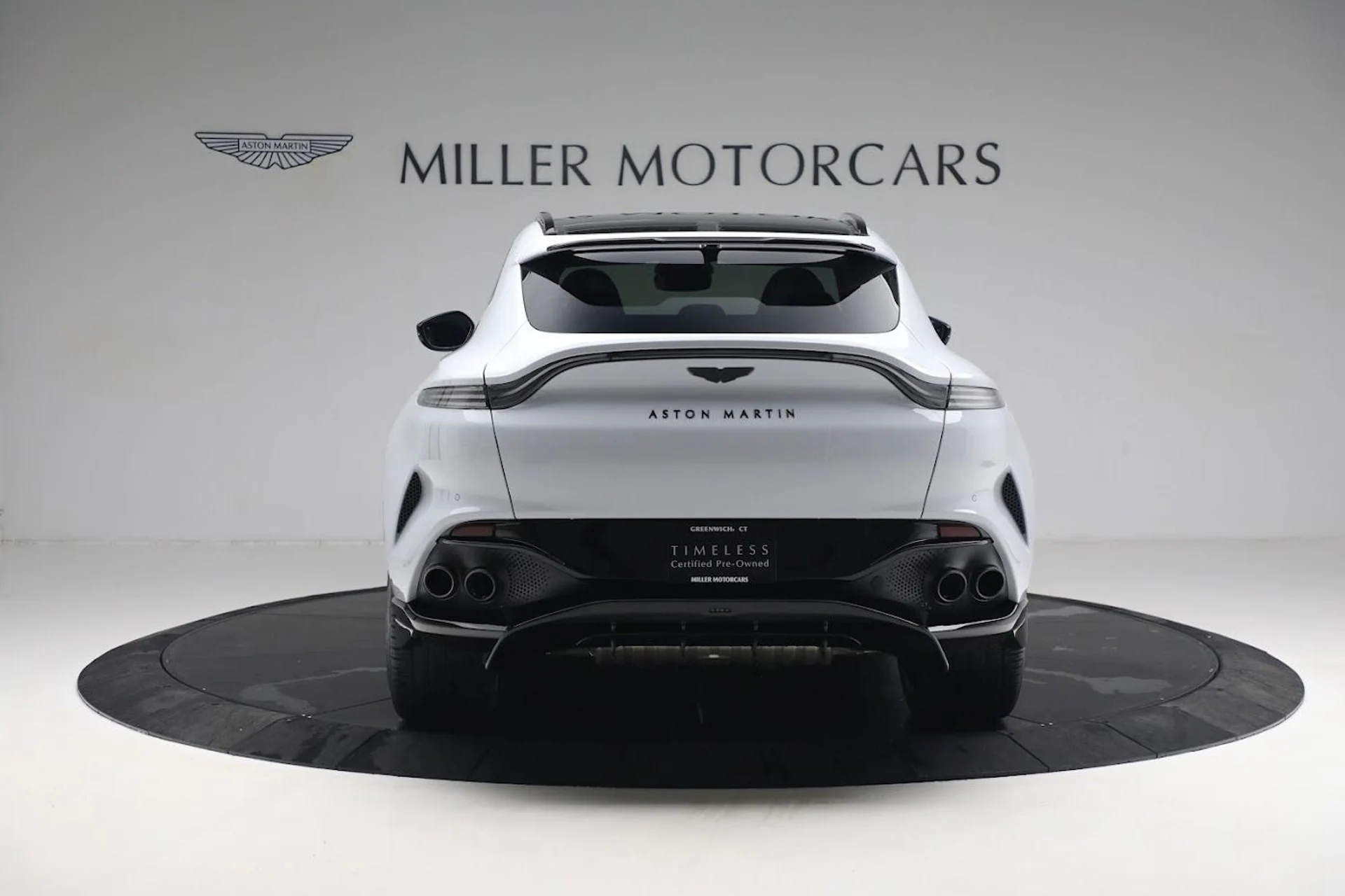 mph004_1922527494_Used_2023_Aston_Martin_DBX_707_7c0cefe51d