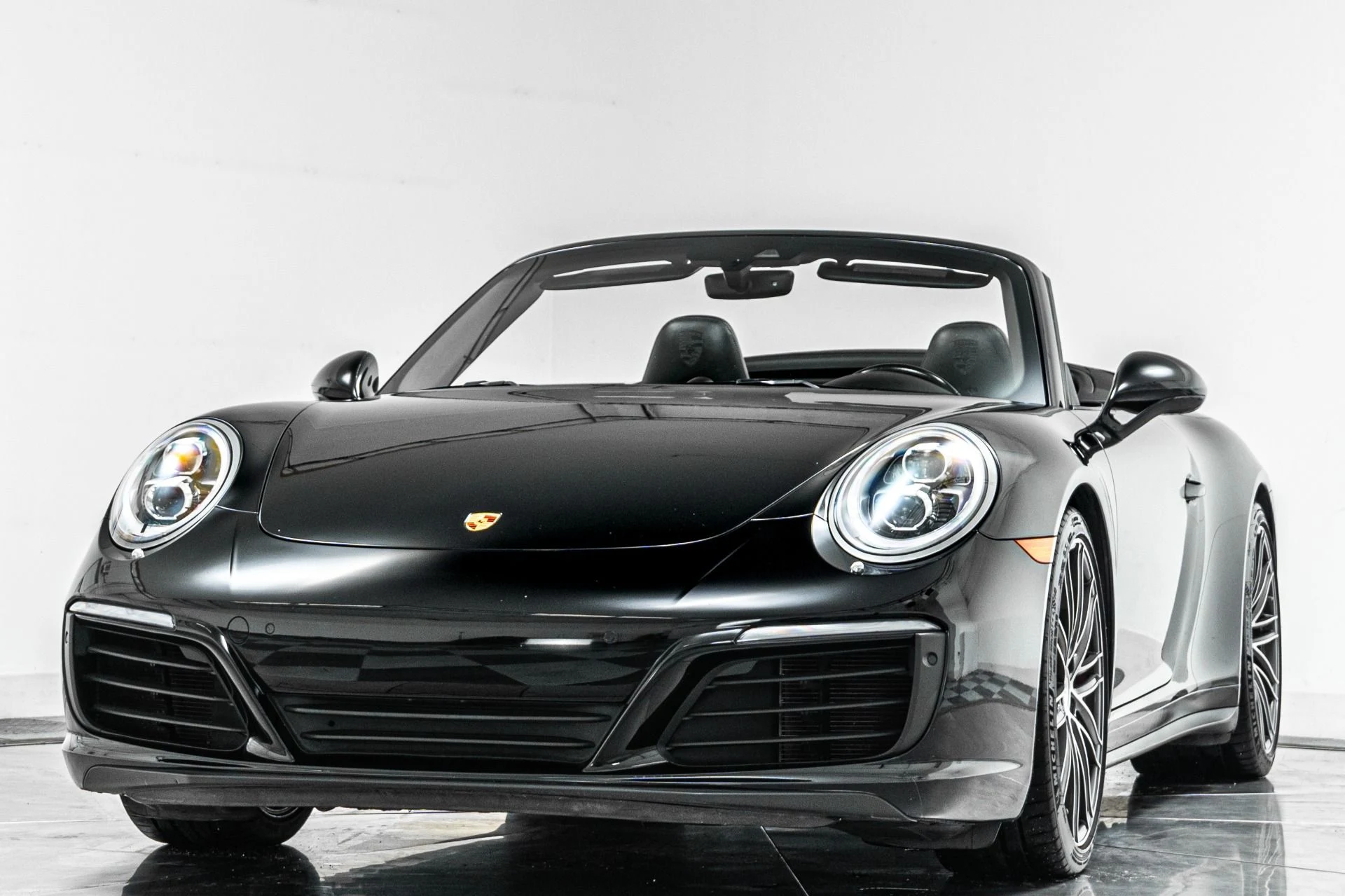 mph004_1935658047_Used_2017_Porsche_911_Carrera_4_S_Cabriolet_1788469959_10c17be918