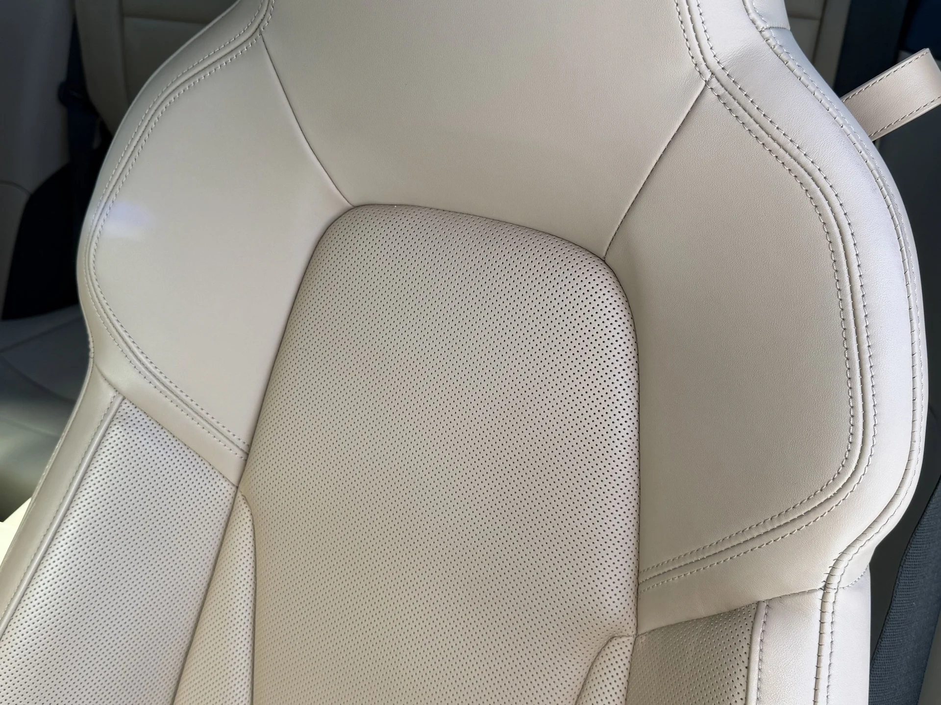 mph004_1946588938_d9cd1604ab189e6161f474769083ac2bx_e70e52e1c7