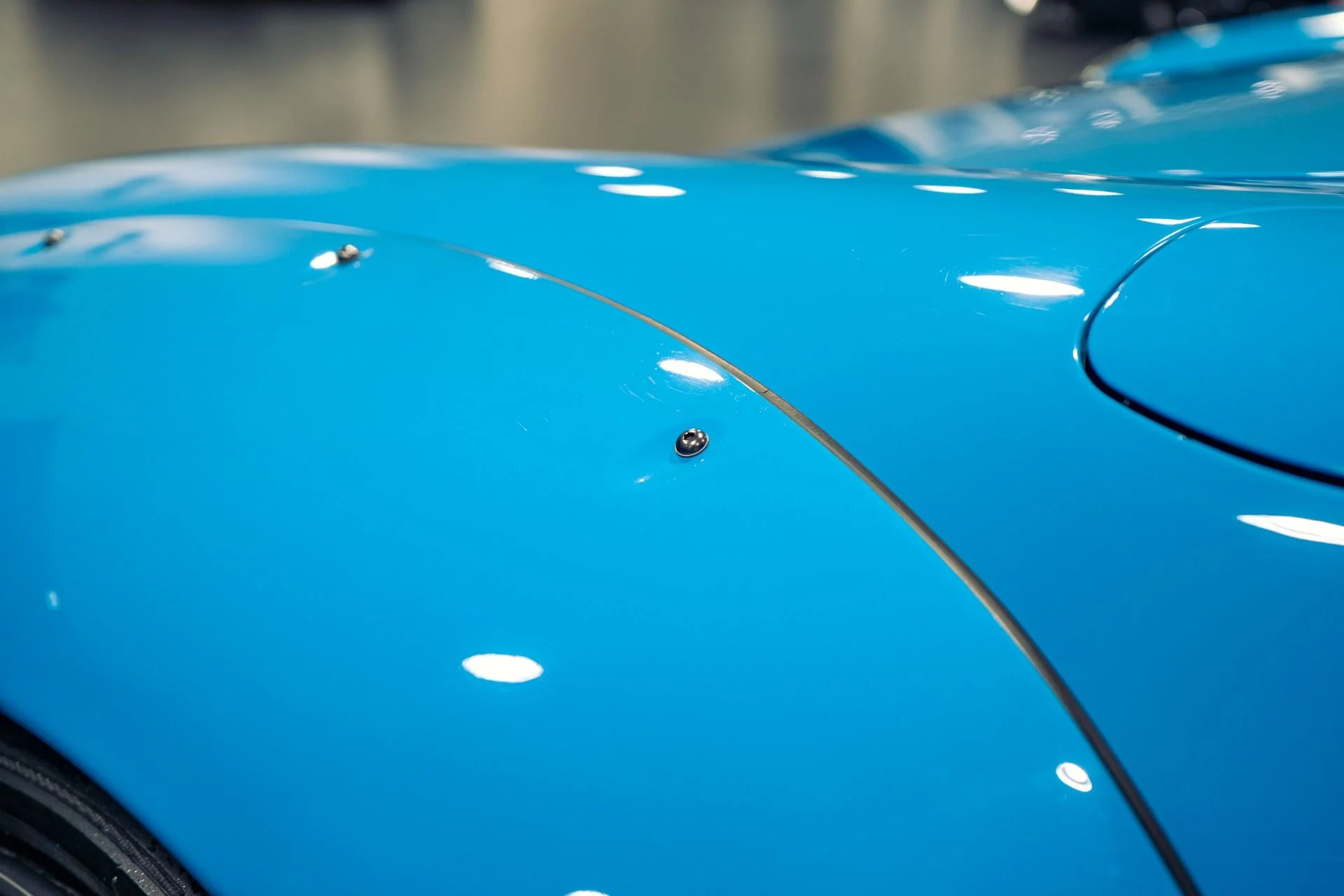 mph004_1946779811_Used_1995_Porsche_911_Carrera_RWB_LA_1_Riviera_Blue_1775600553_cbb35c226d