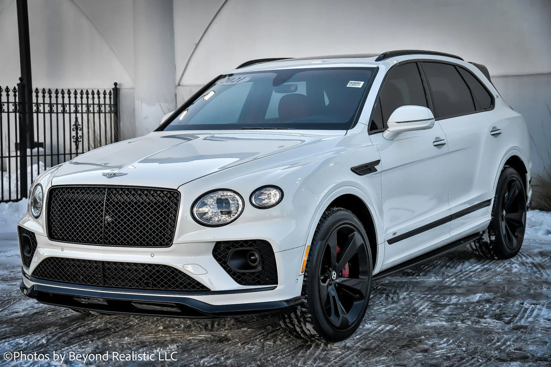 mph004_1952661880_Used_2021_Bentley_Bentayga_V8_First_Edition_Specification_Black_Specification_1740214740_653656310d