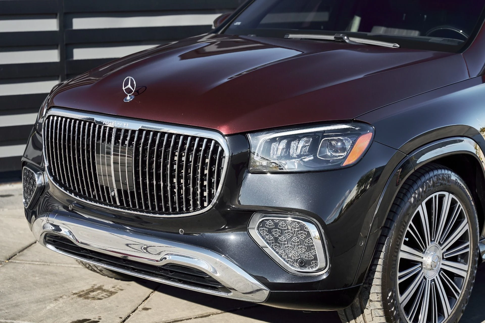 mph004_1956574313_Used_2024_Mercedes_Benz_GLS_Maybach_GLS_600_1766882759_d7ec1a1f0d