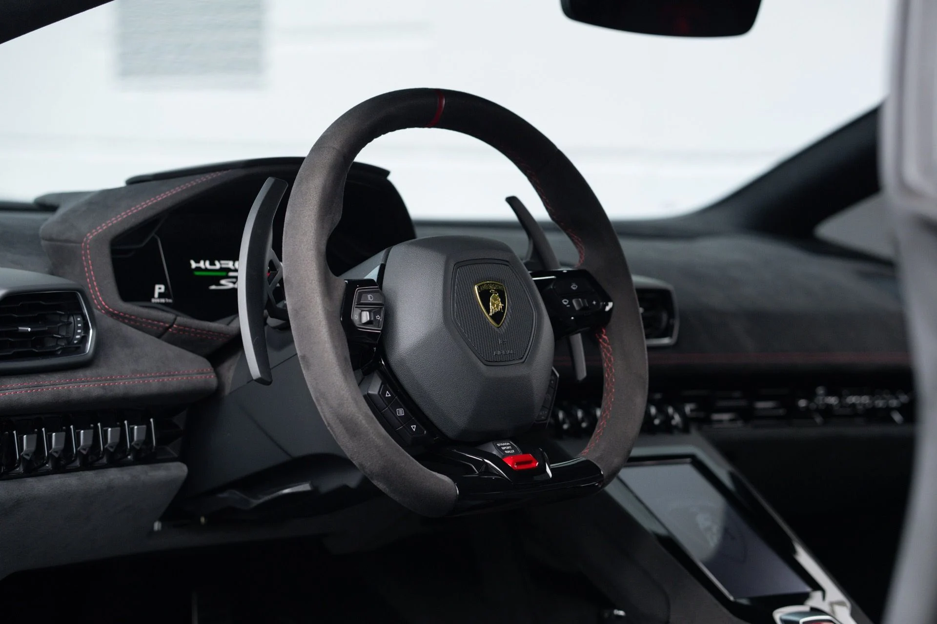 mph004_1969074765_Used_2024_Lamborghini_Huracan_Sterrato_1775279061_e7f7b2da35